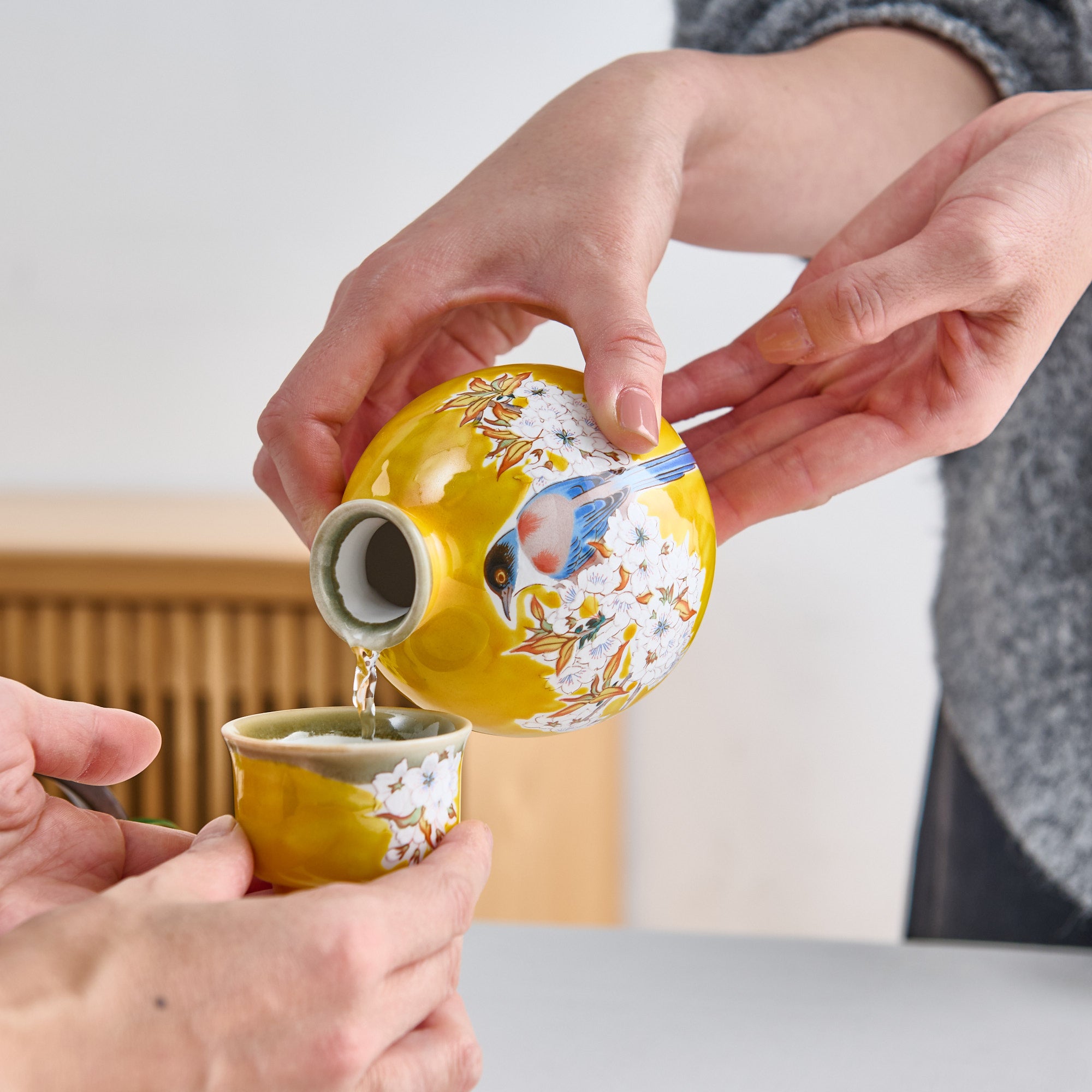 Set de sake Yoshidaya Sakura y Bird