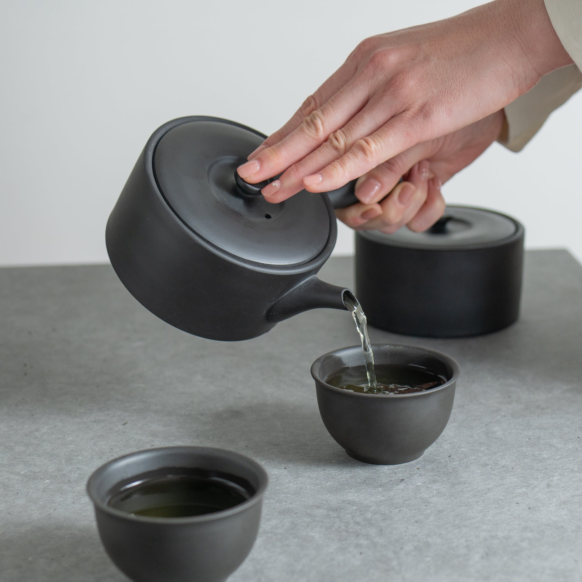 IROIRO Cylindrical Japanese Teapot 15.5 fl oz