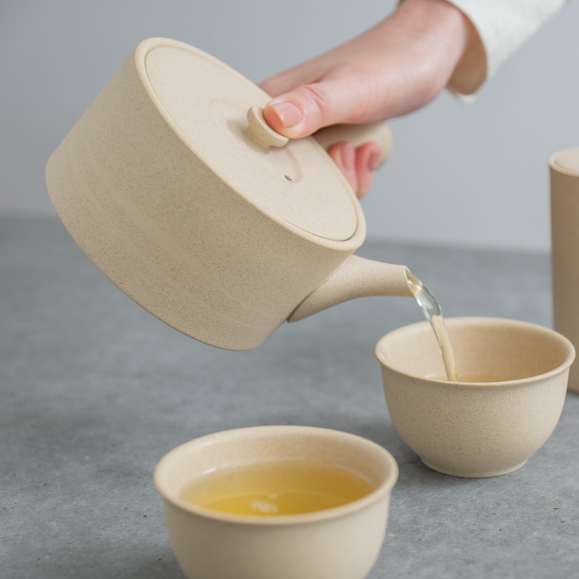 IROIRO Cylindrical Japanese Teapot 15.5 fl oz