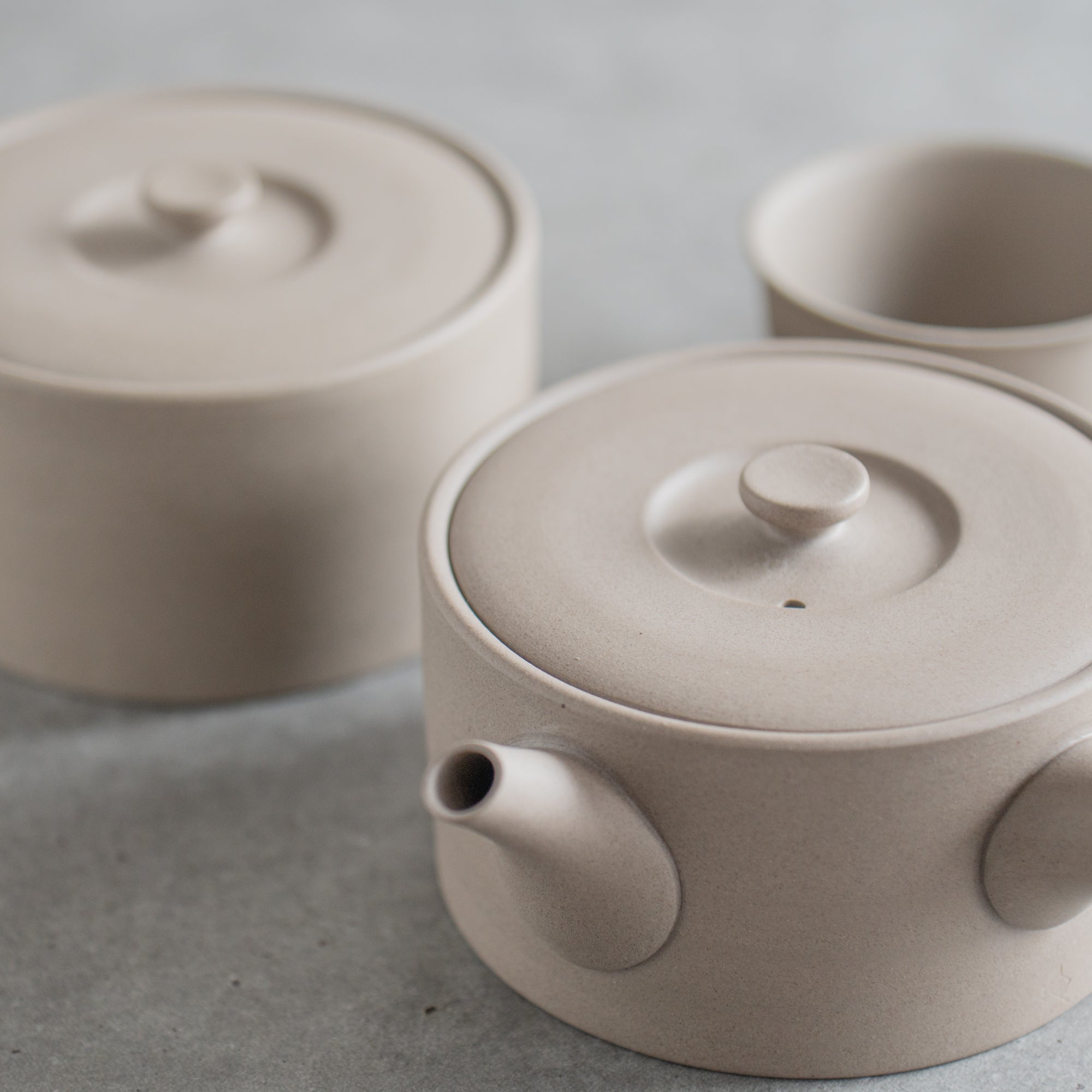 IROIRO Cylindrical Japanese Teapot 15.5 fl oz