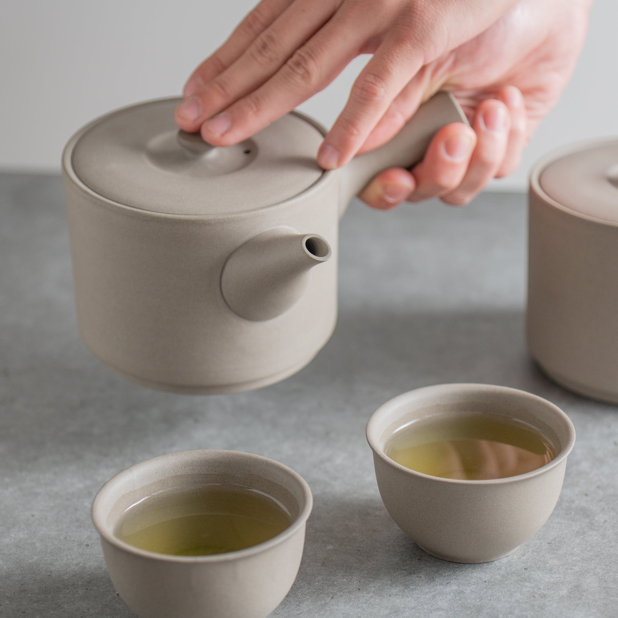 IROIRO Cylindrical Japanese Teapot 23.7 fl oz