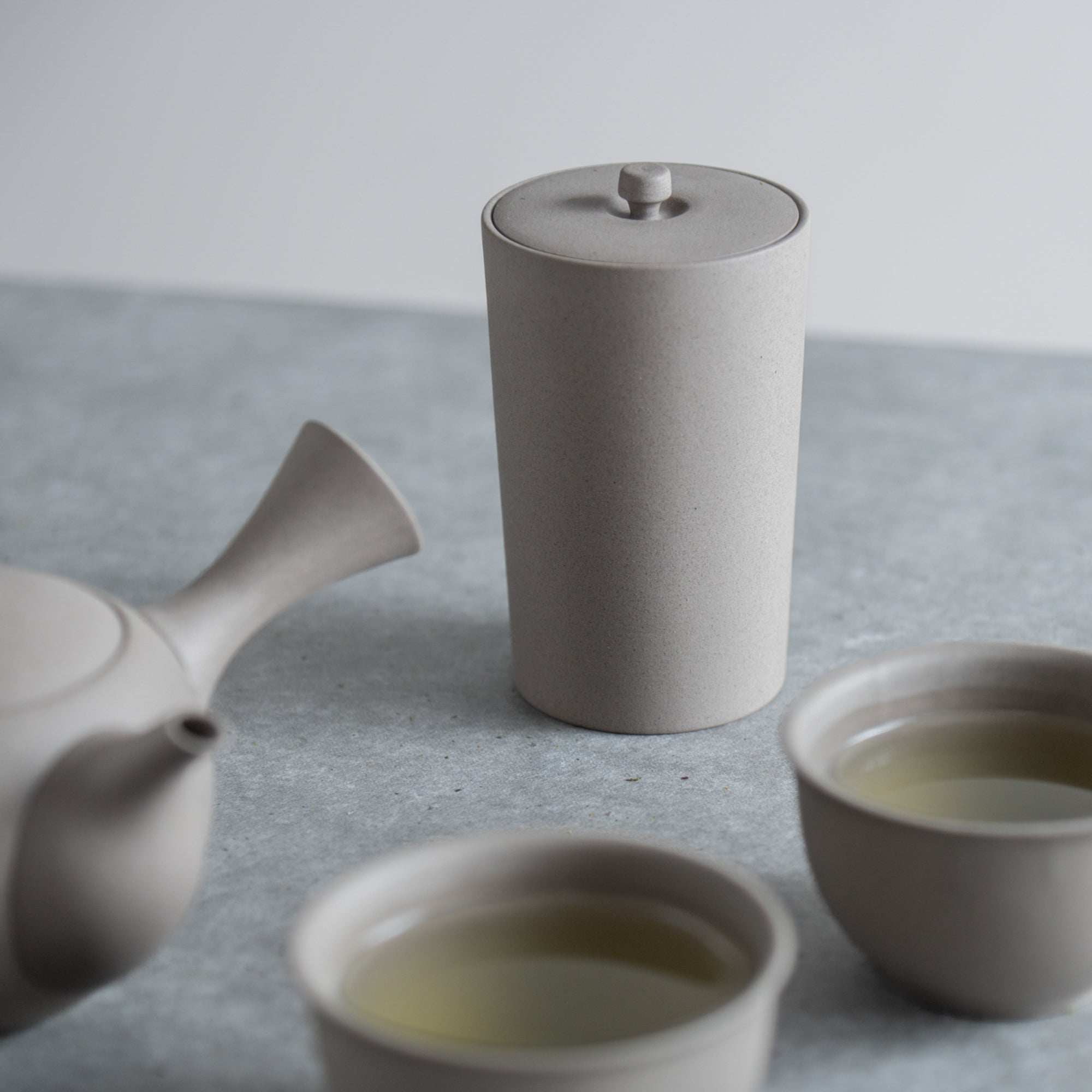 IROIRO Tea Canister 8.1 fl oz