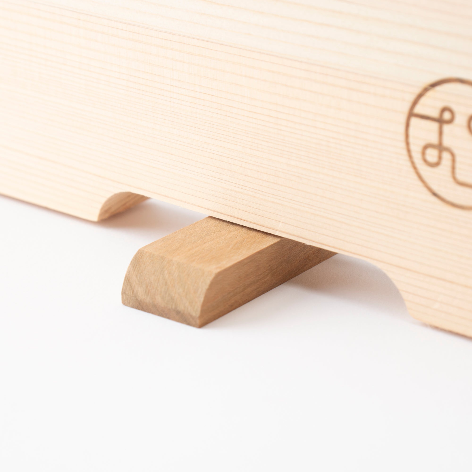 Tono Hinoki Rectangular Cutting Board with Stand