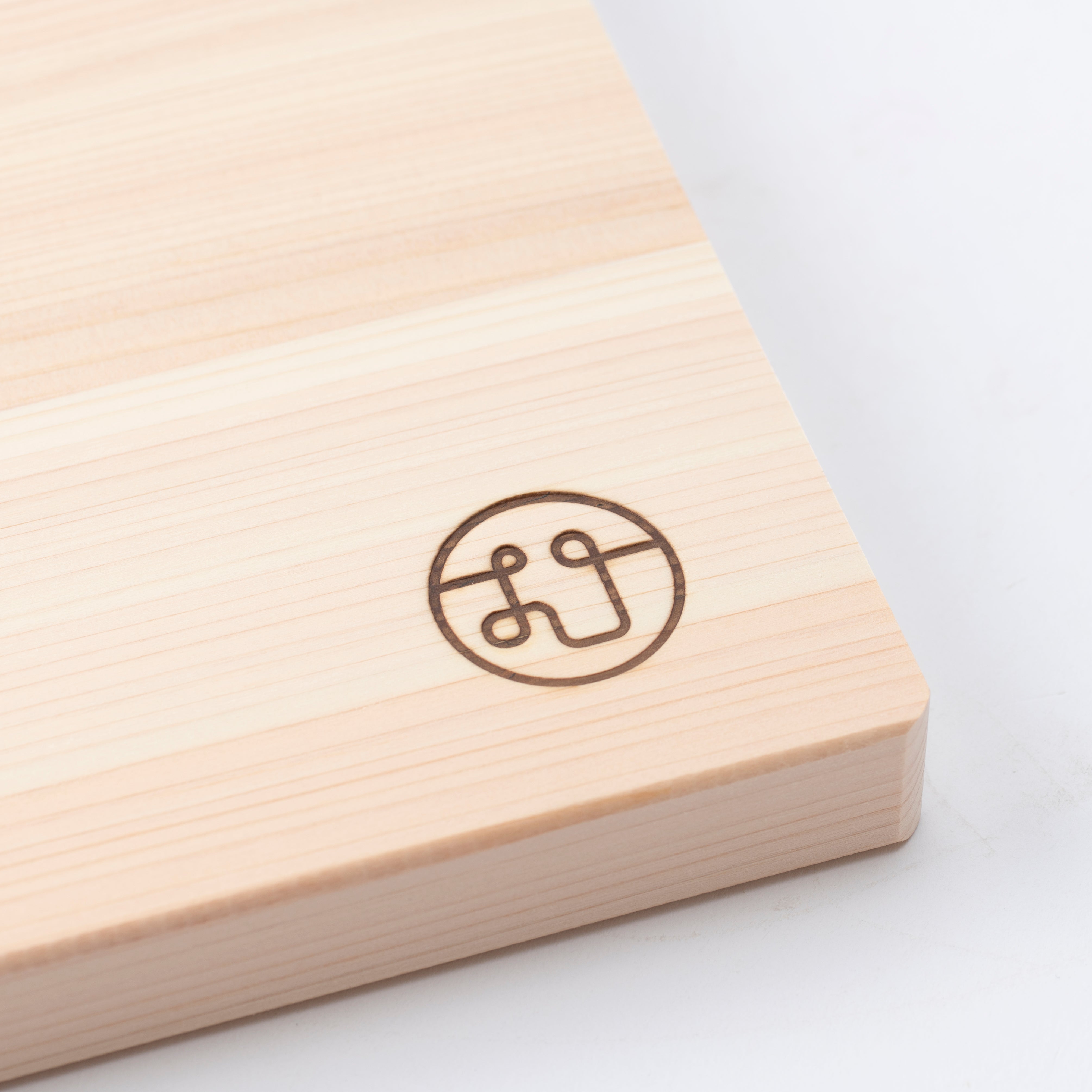 Tono Hinoki Rectangular Cutting Board with Hole