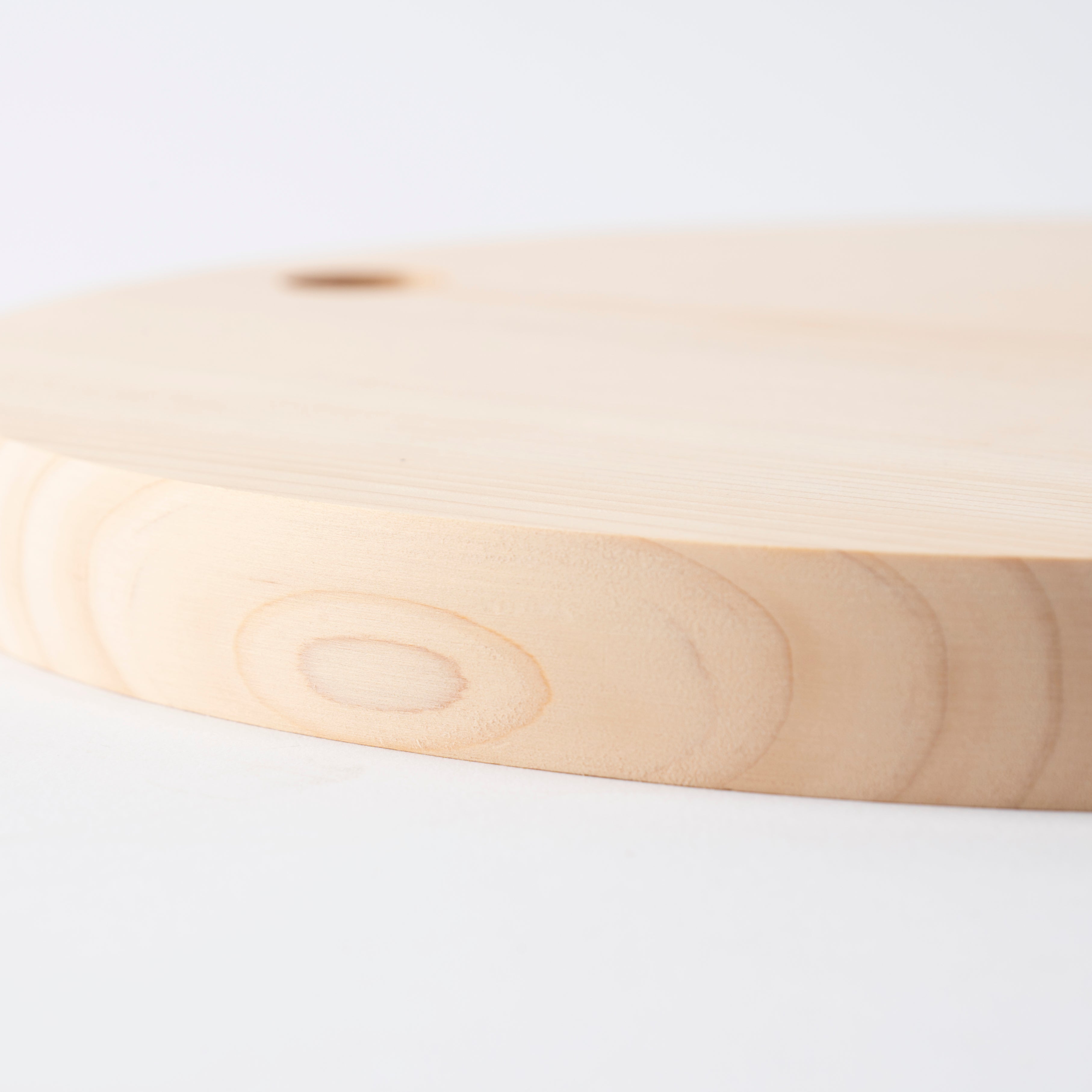 Tono Hinoki Round Cutting Board with Hole