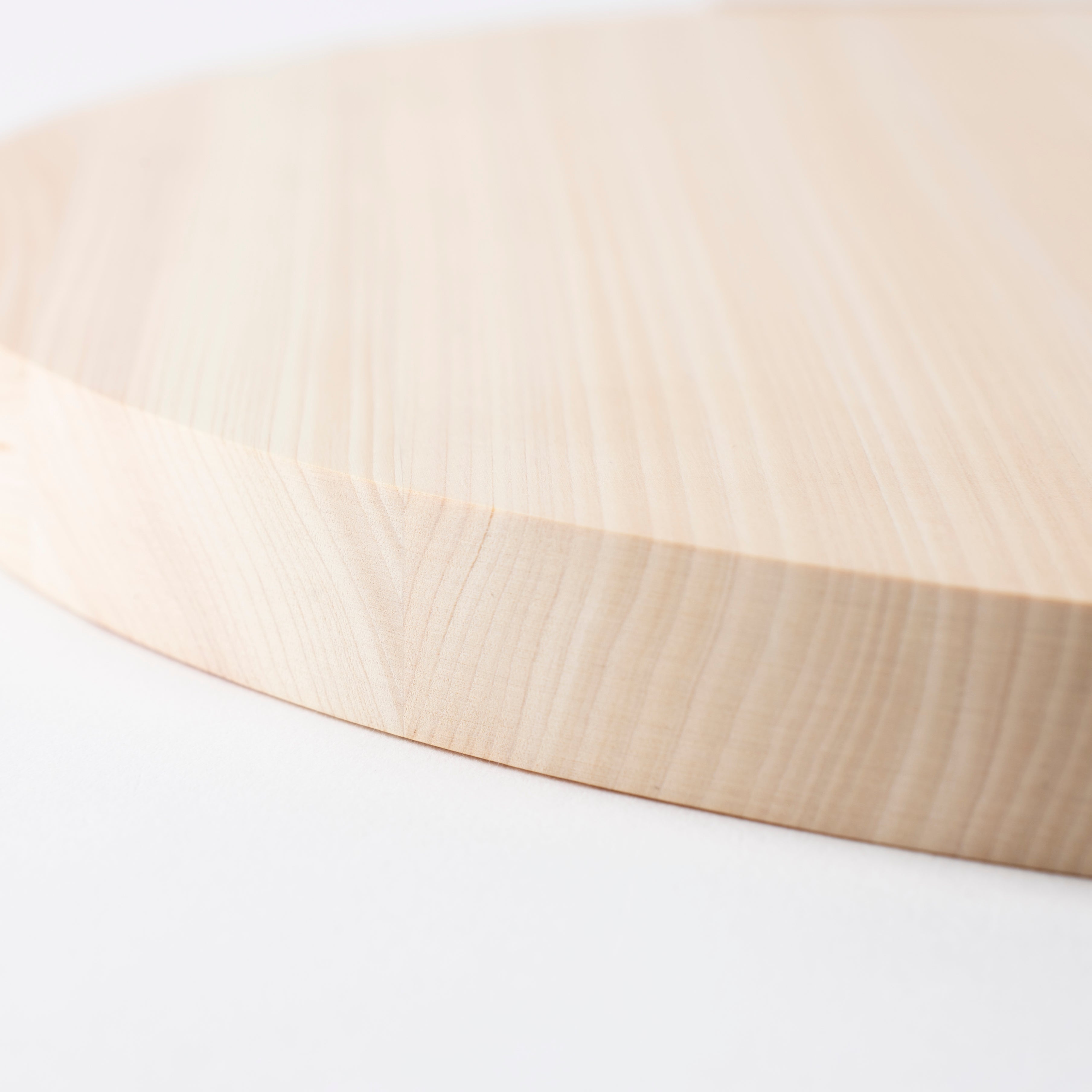 Tono Hinoki Round Cutting Board with Stand
