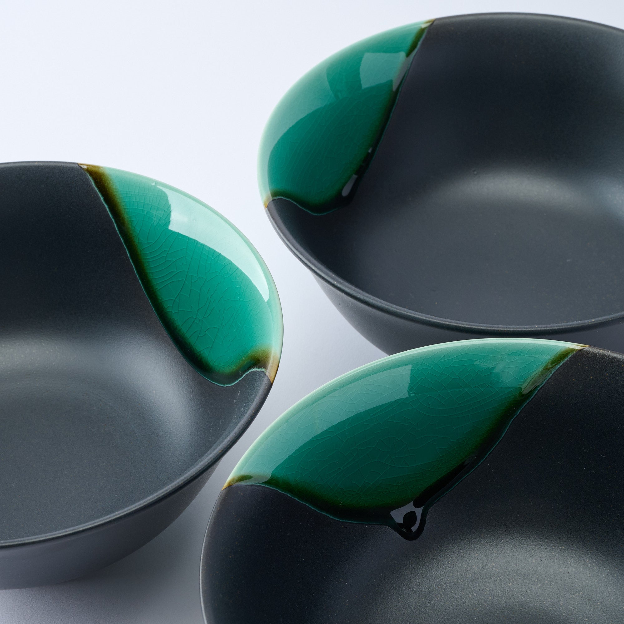 Green Sheen with Black Matte Ramen Bowl 8.9 IN