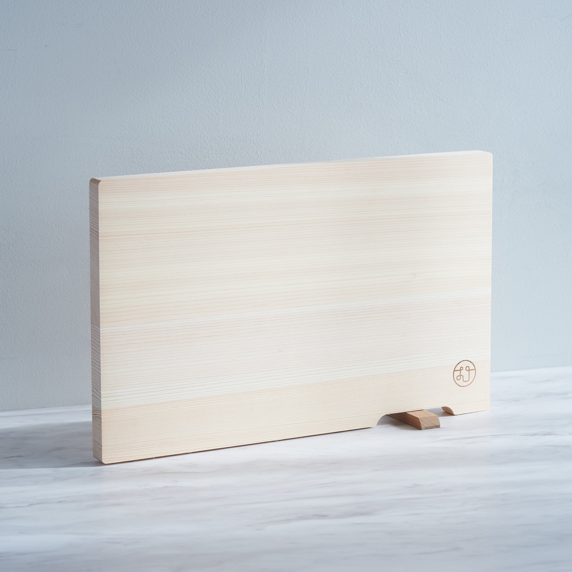 Tono Hinoki Rectangular Cutting Board with Stand