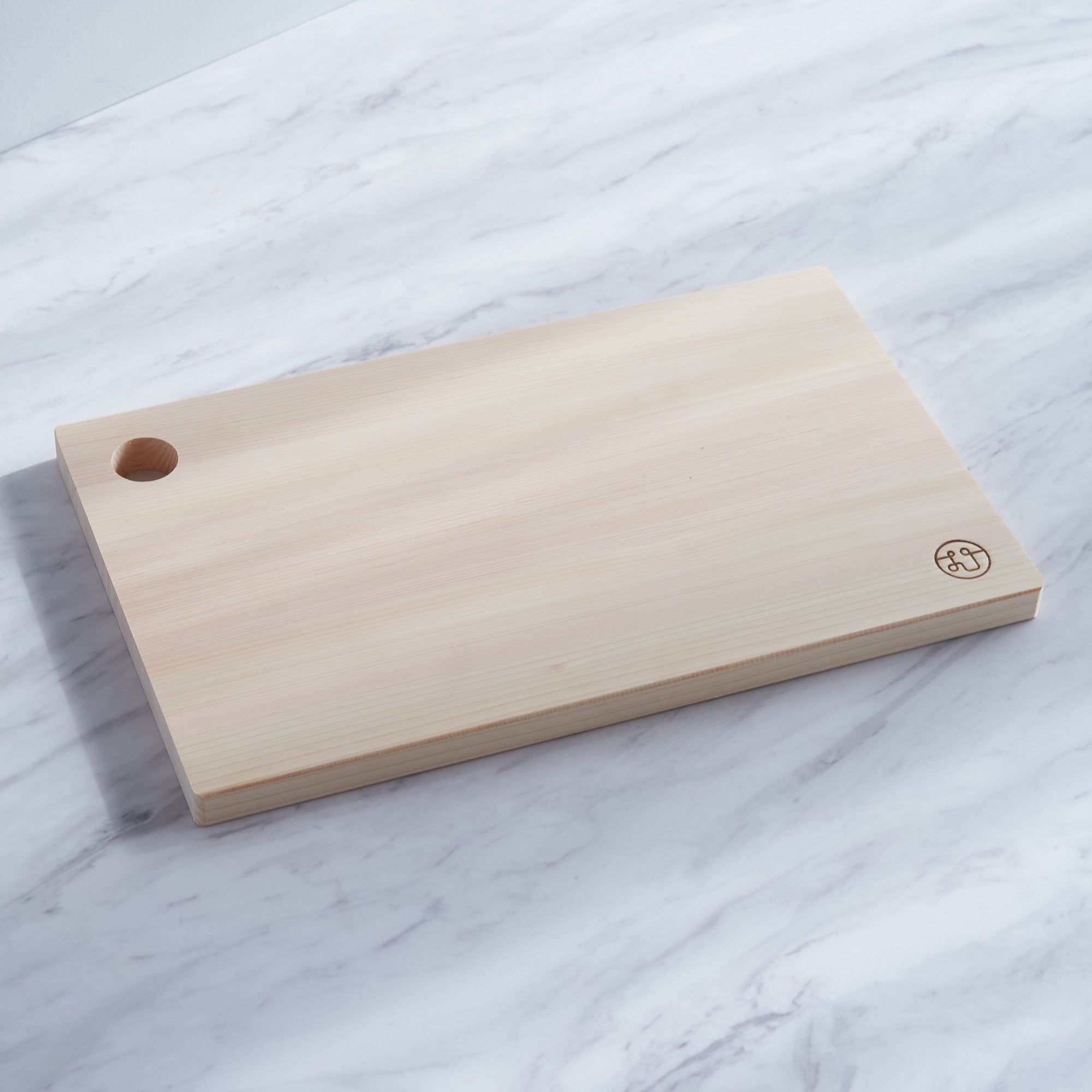 Tono Hinoki Rectangular Cutting Board with Hole