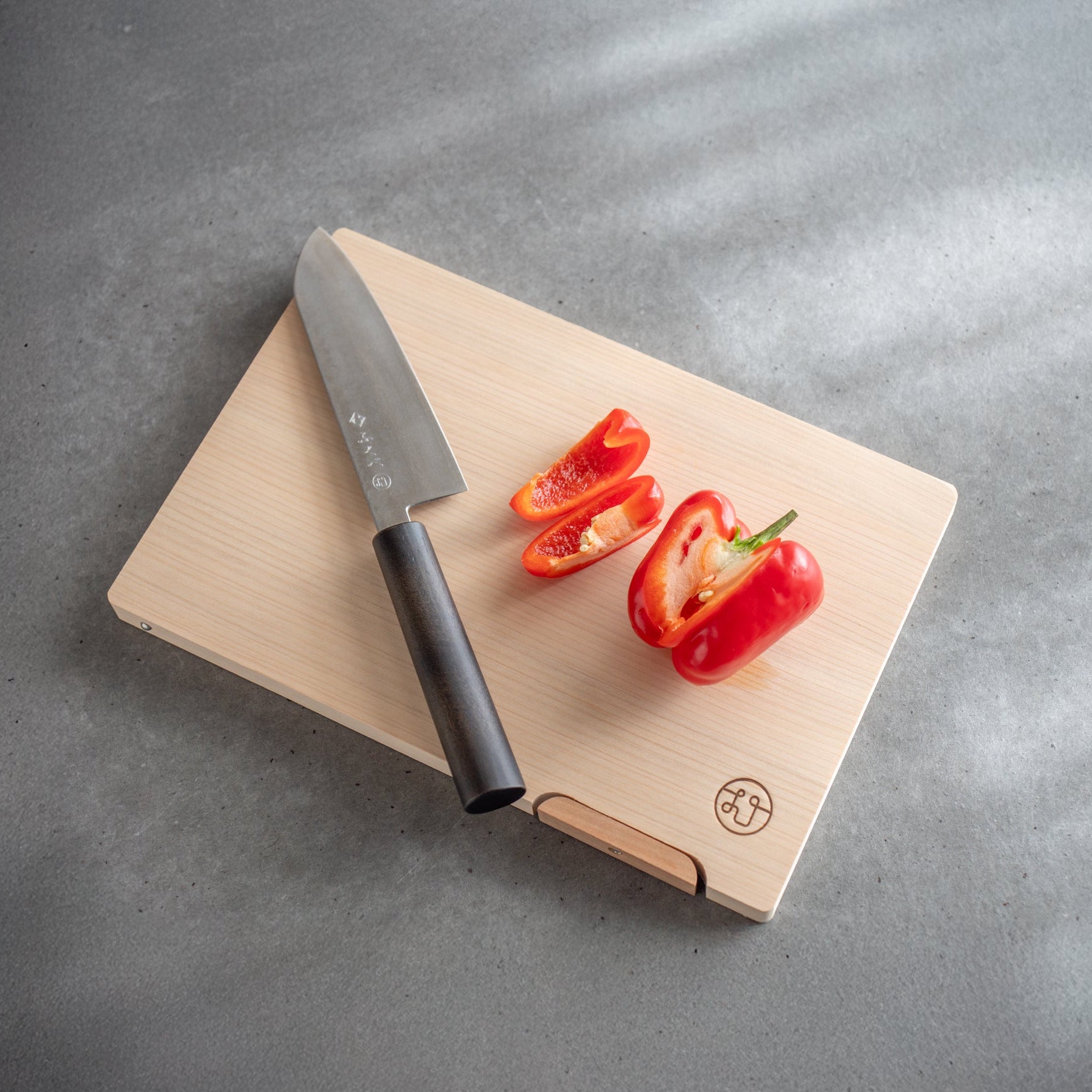 Tono Hinoki Rectangular Cutting Board with Stand