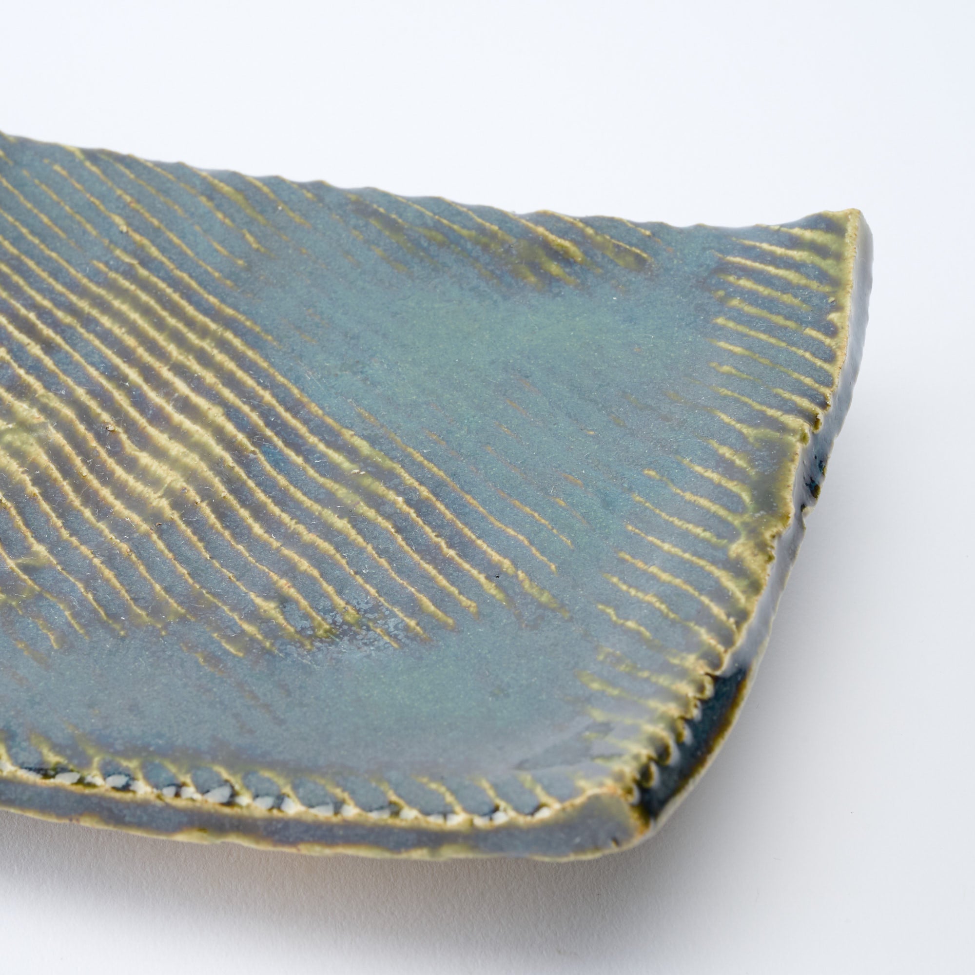 Oribe Footed Rectangular Dinner Plate