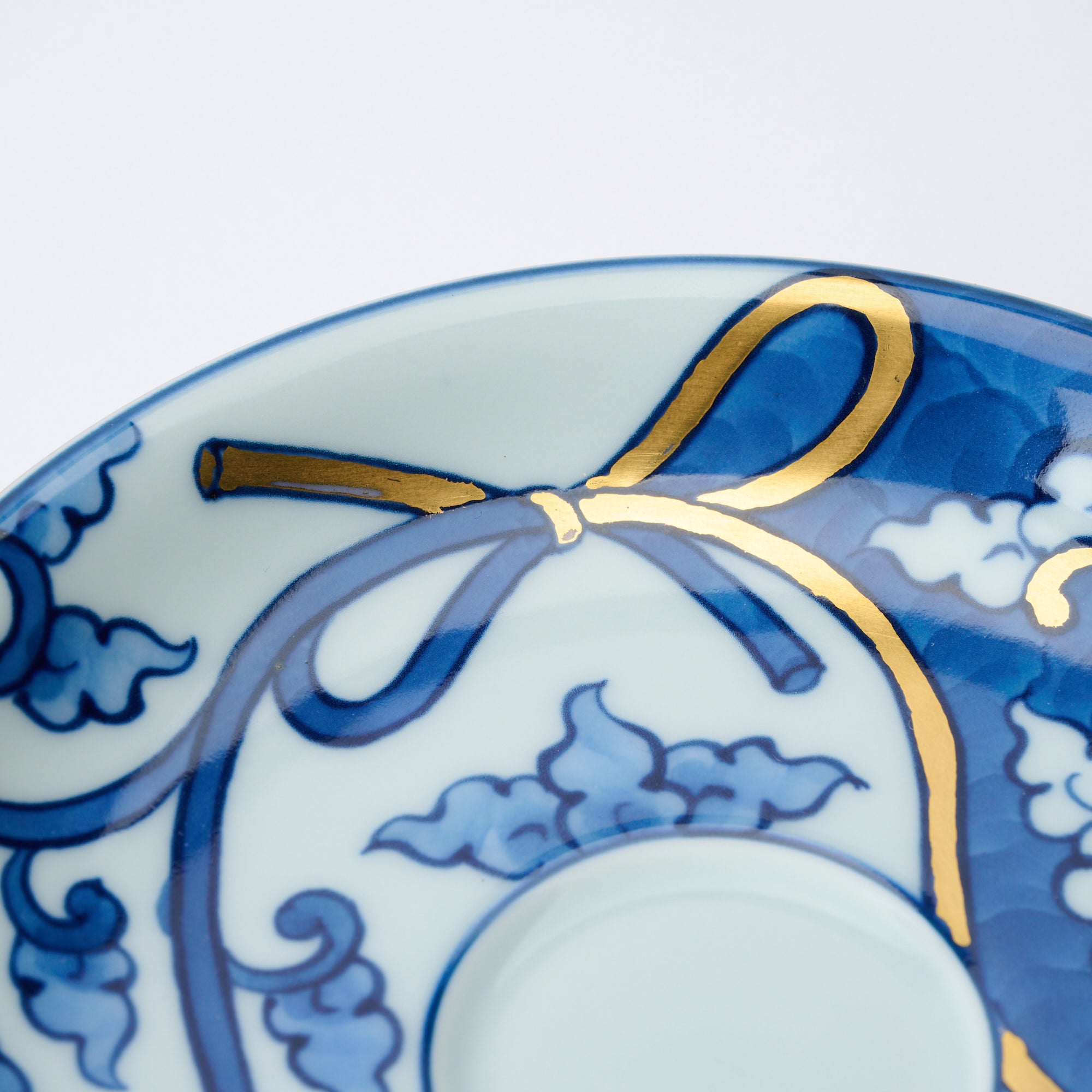 Blue Knotted Arabesque Cup and Saucer