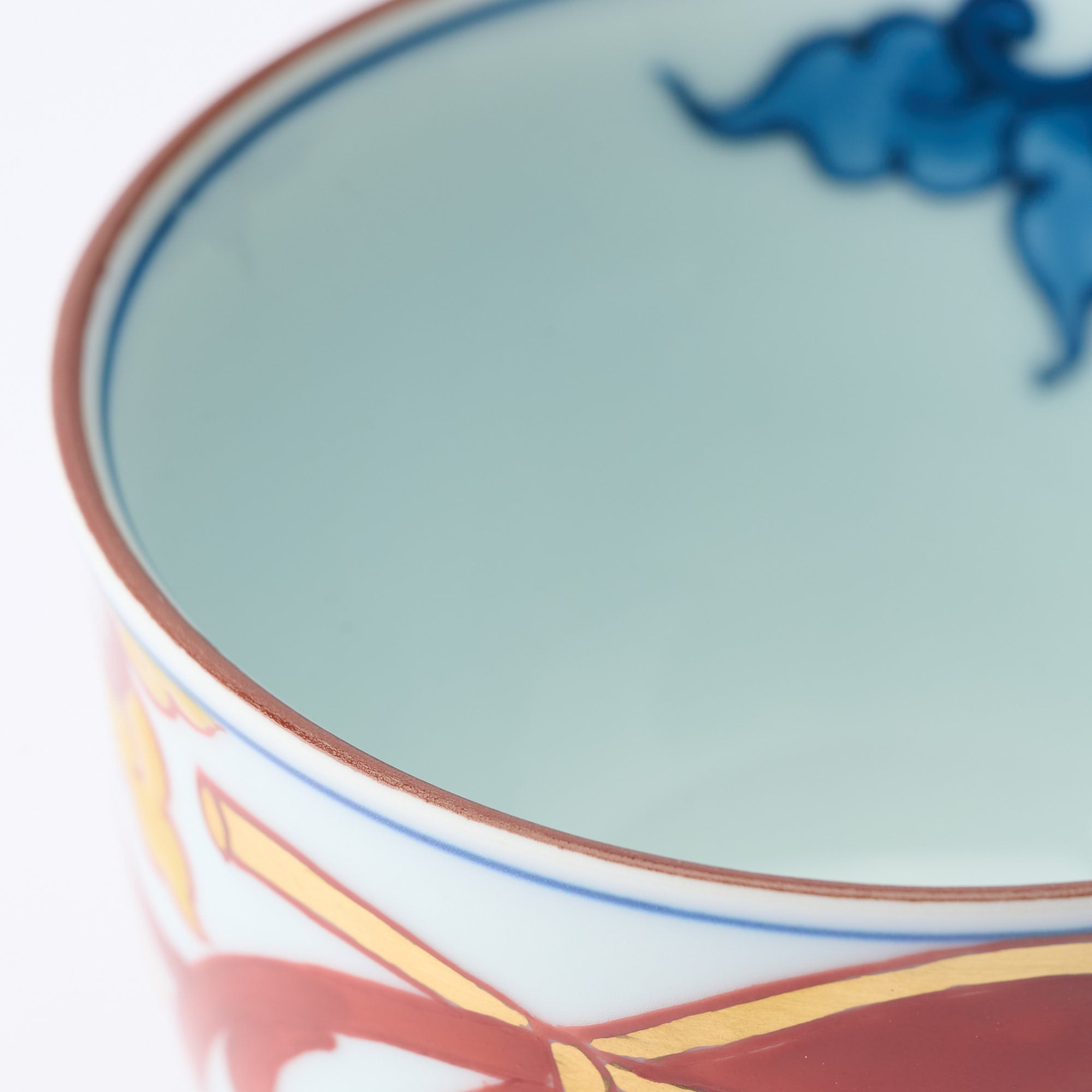 Akae Knotted Arabesque Cup and Saucer