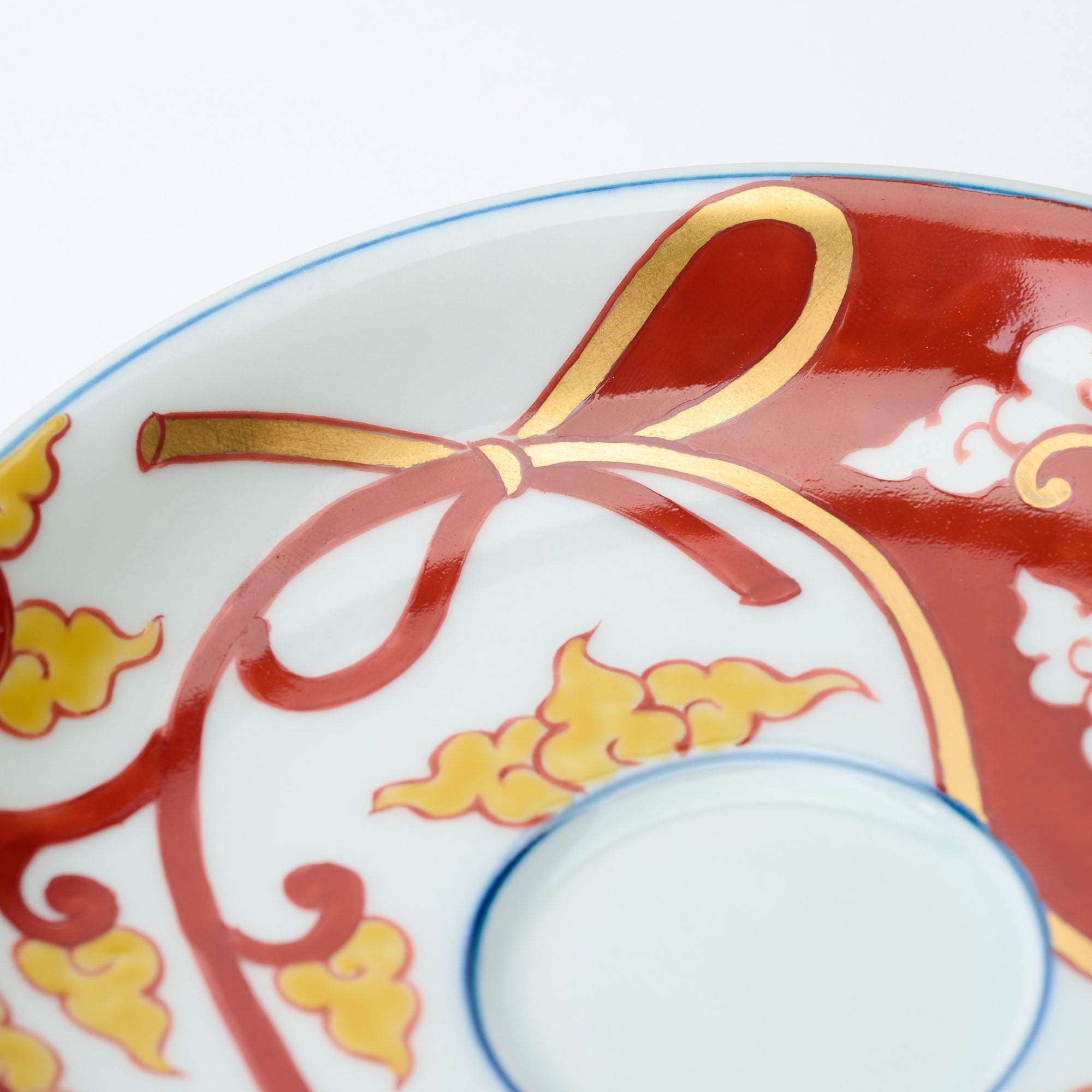 Akae Knotted Arabesque Cup and Saucer