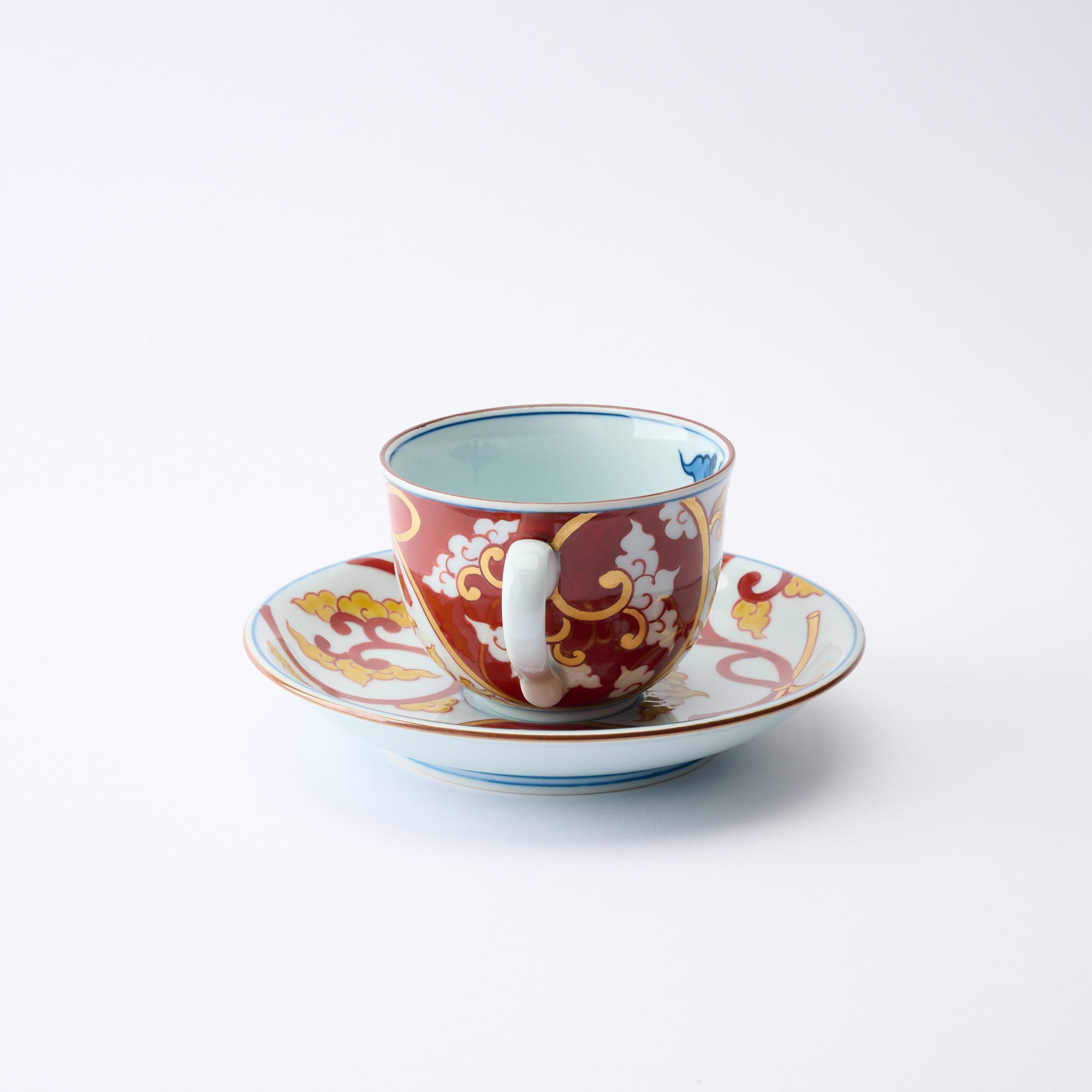 Akae Knotted Arabesque Cup and Saucer