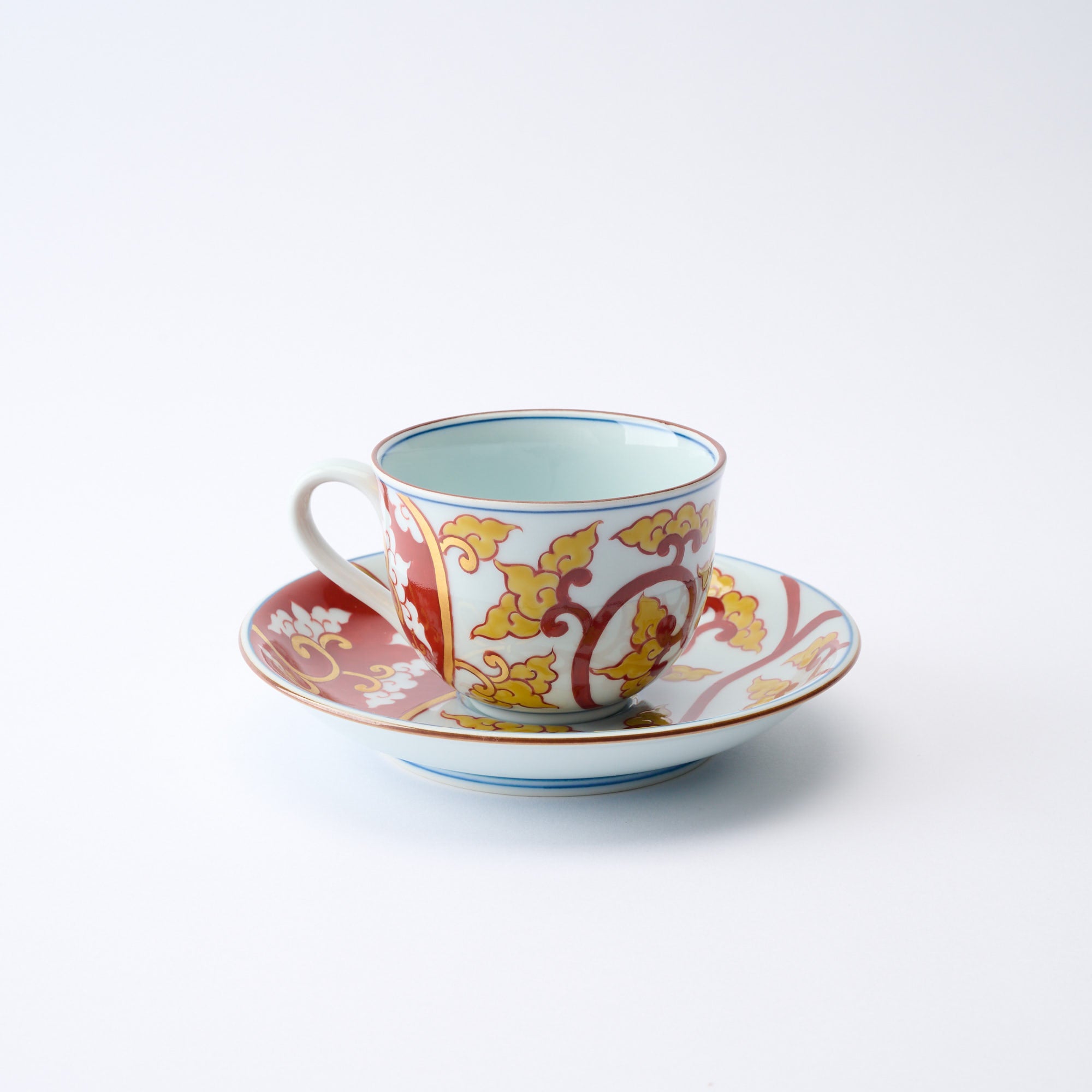 Akae Knotted Arabesque Cup and Saucer