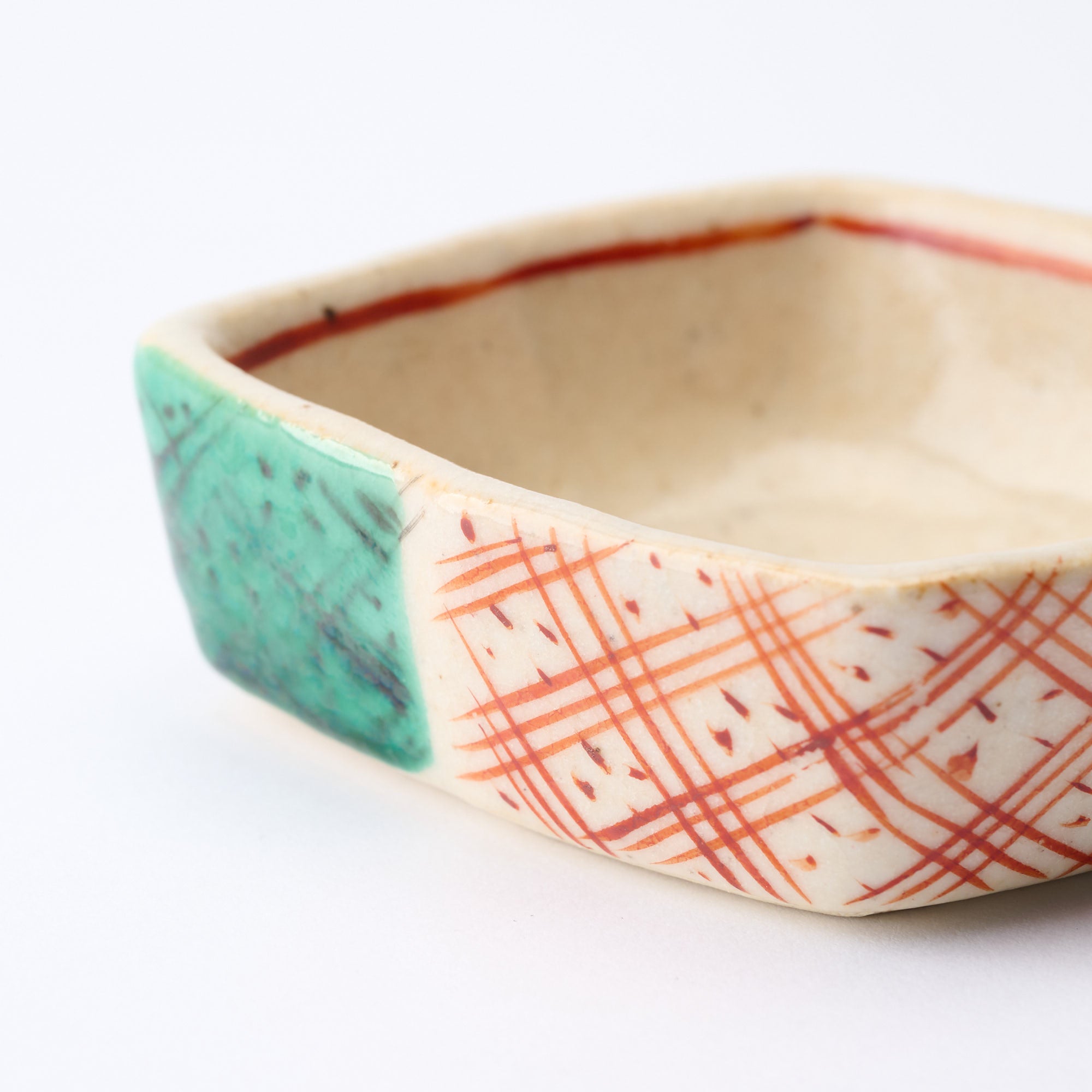 Akae Diamond Pattern Sauce Plate