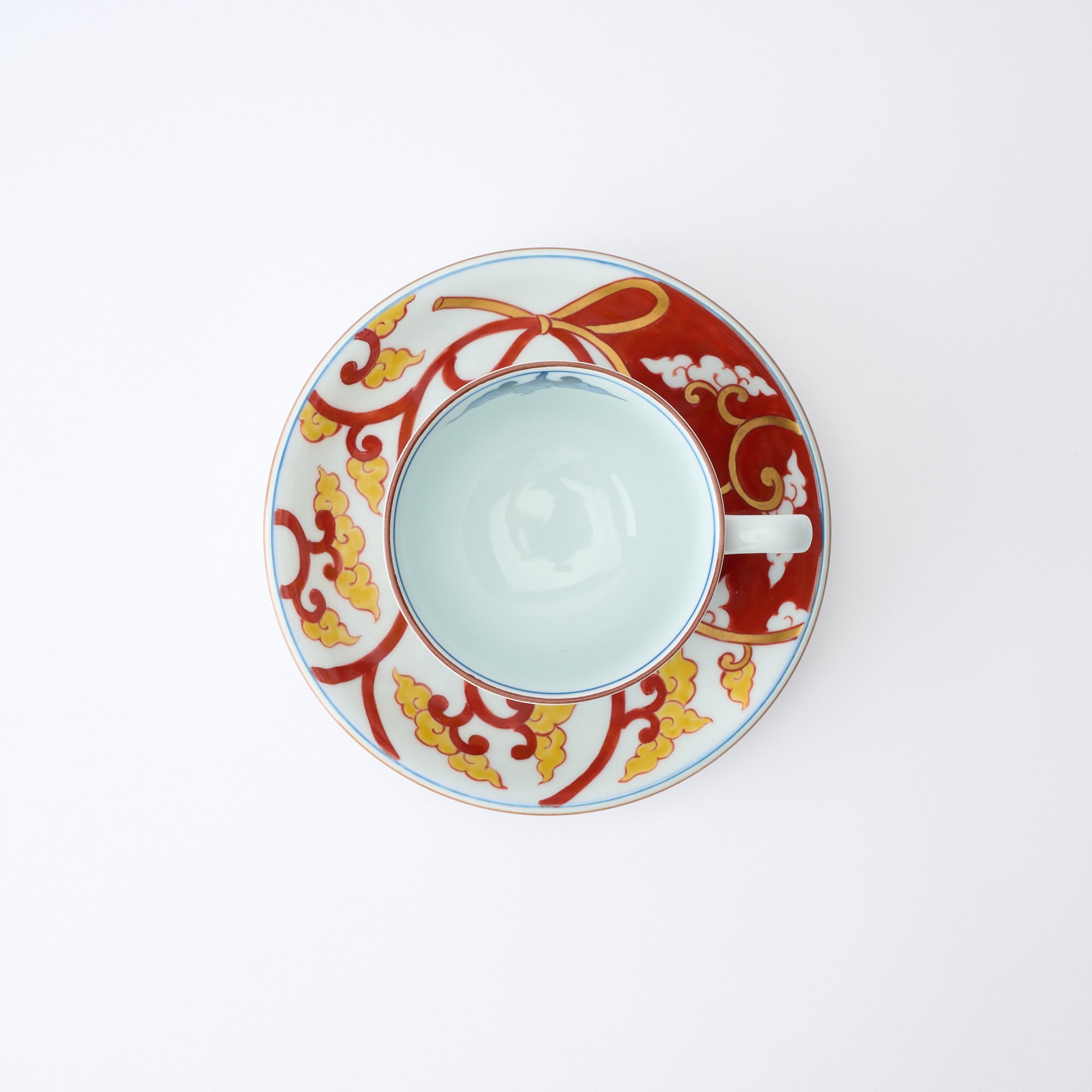 Akae Knotted Arabesque Cup and Saucer