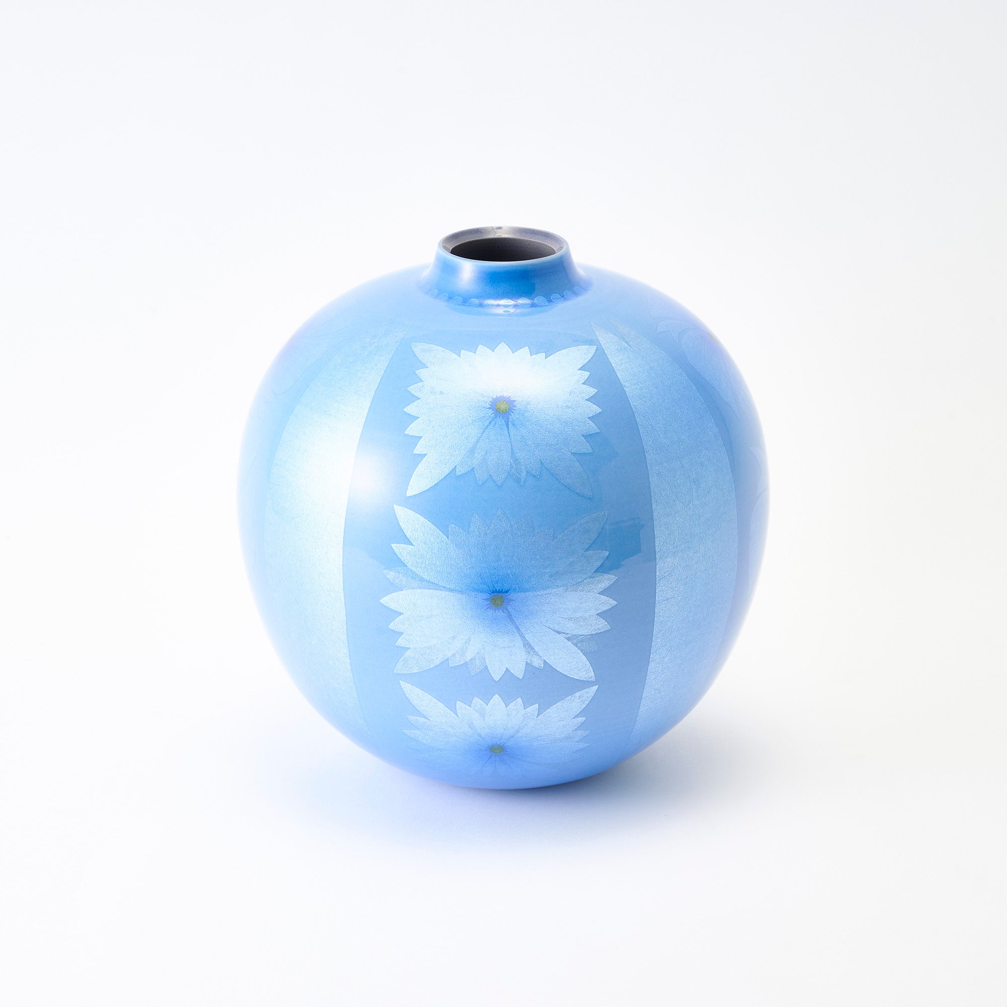 Yuri-Ginsai Pale Azure Flower Pattern Vase