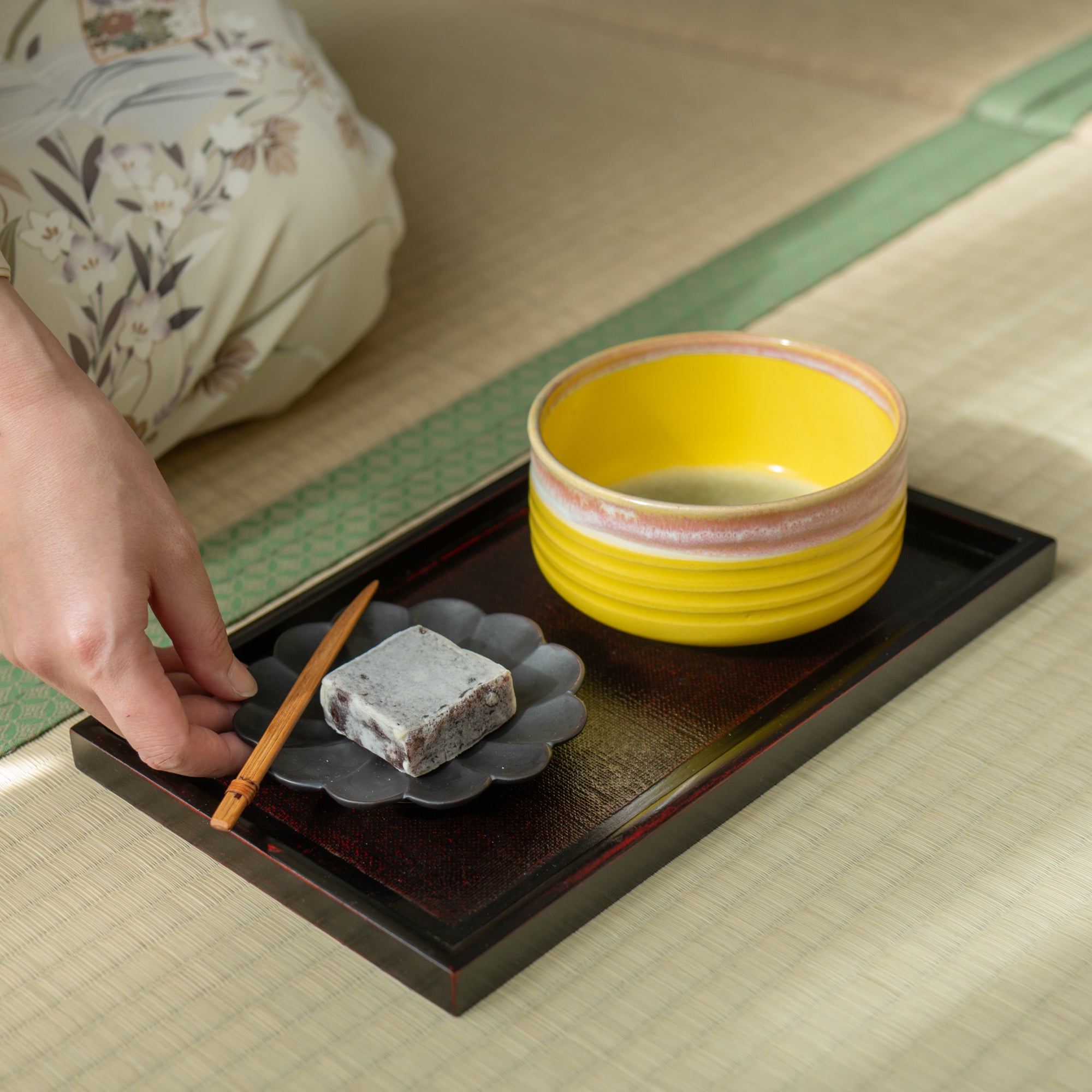 Blossom & Golden Yellow Matcha Bowl