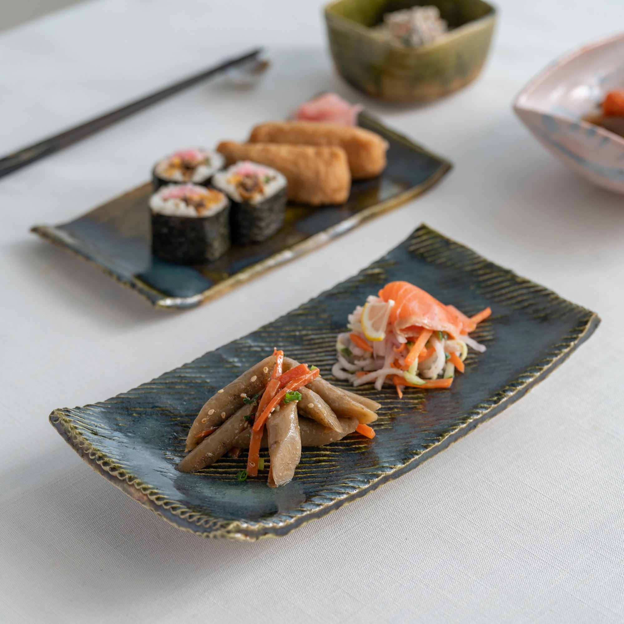 Oribe Footed Rectangular Dinner Plate