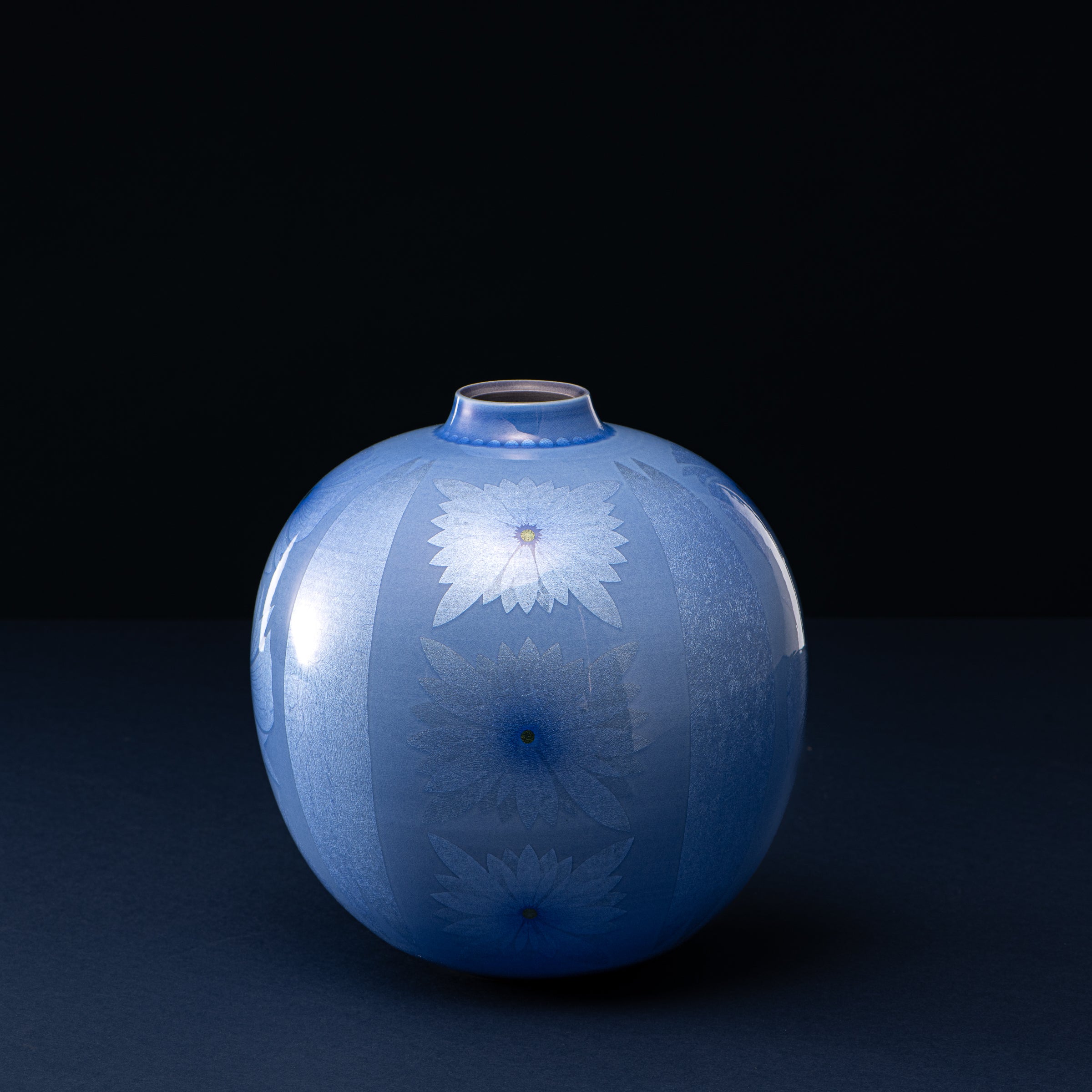Yuri-Ginsai Pale Azure Flower Pattern Vase