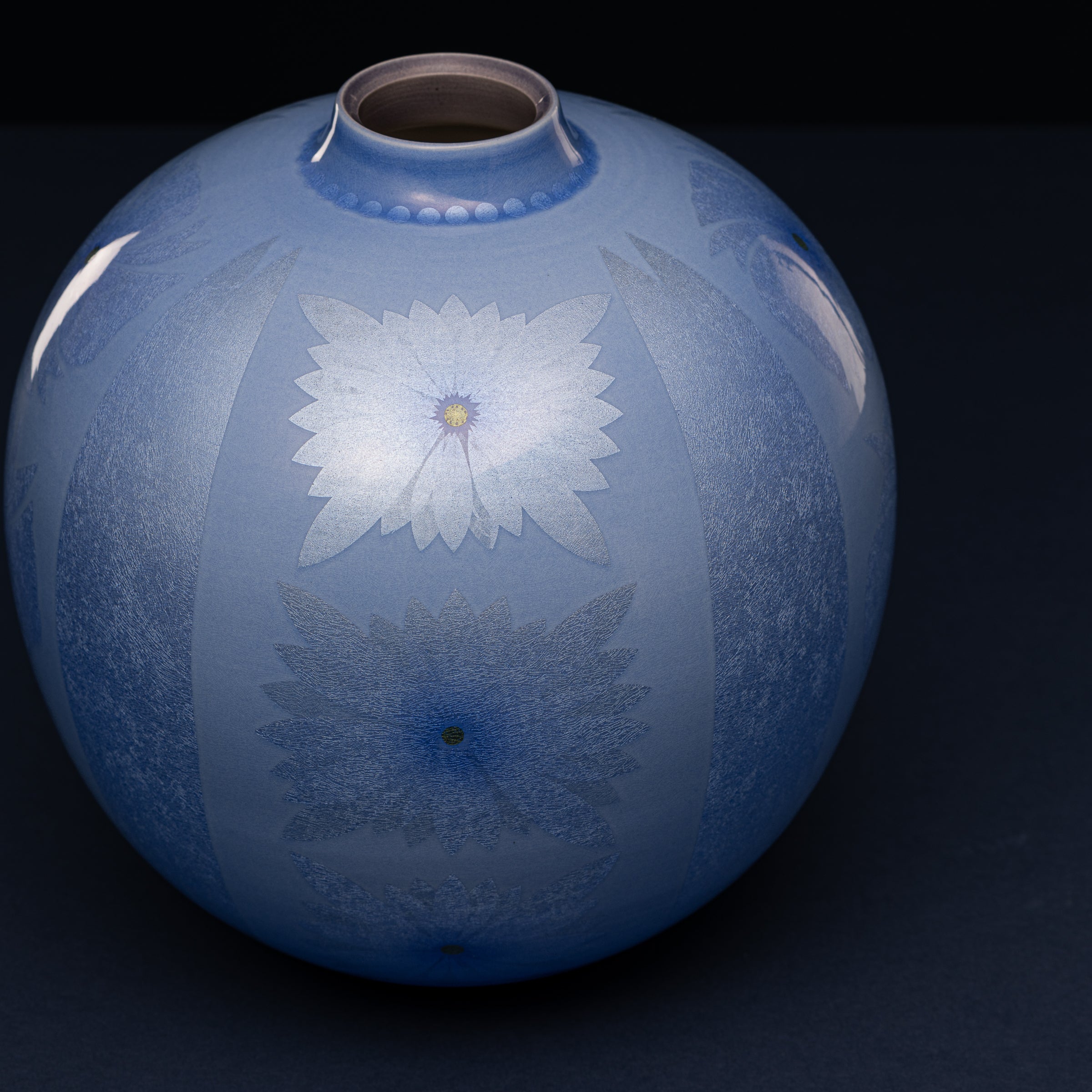 Yuri-Ginsai Pale Azure Flower Pattern Vase