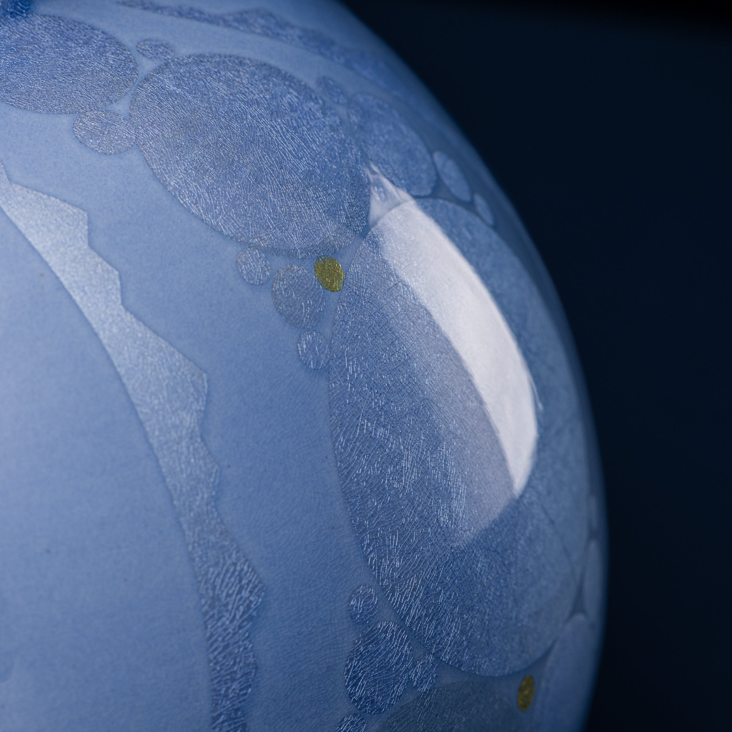 Yuri-Ginsai Pale Azure Circular Pattern Vase