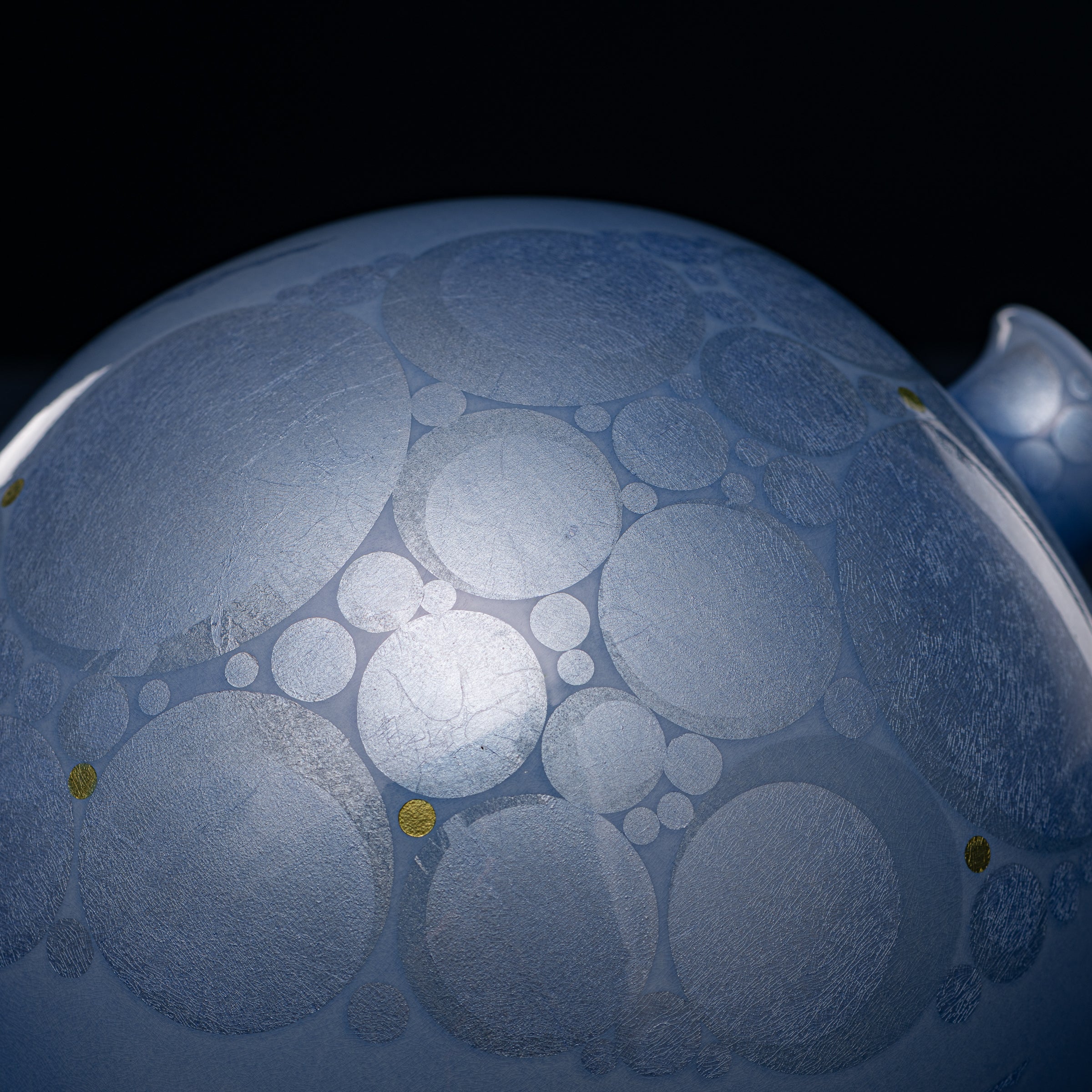 Yuri-Ginsai Pale Azure Circular Pattern Vase