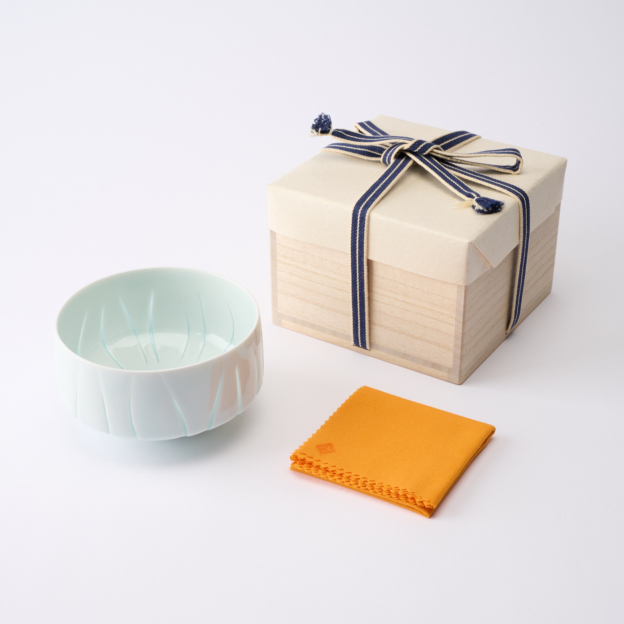 Clad in Light Matcha Bowl