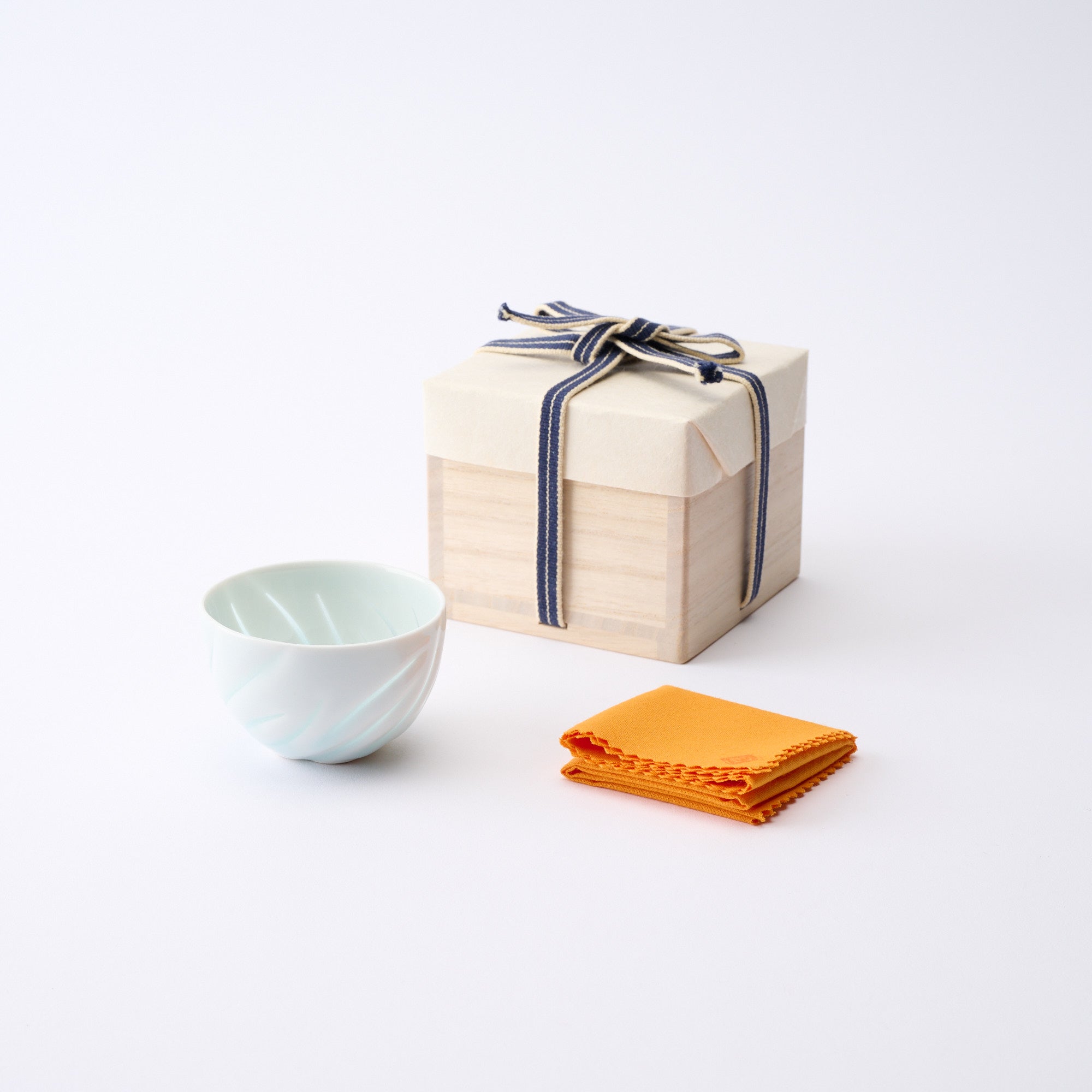 Soft Light Guinomi Sake Cup