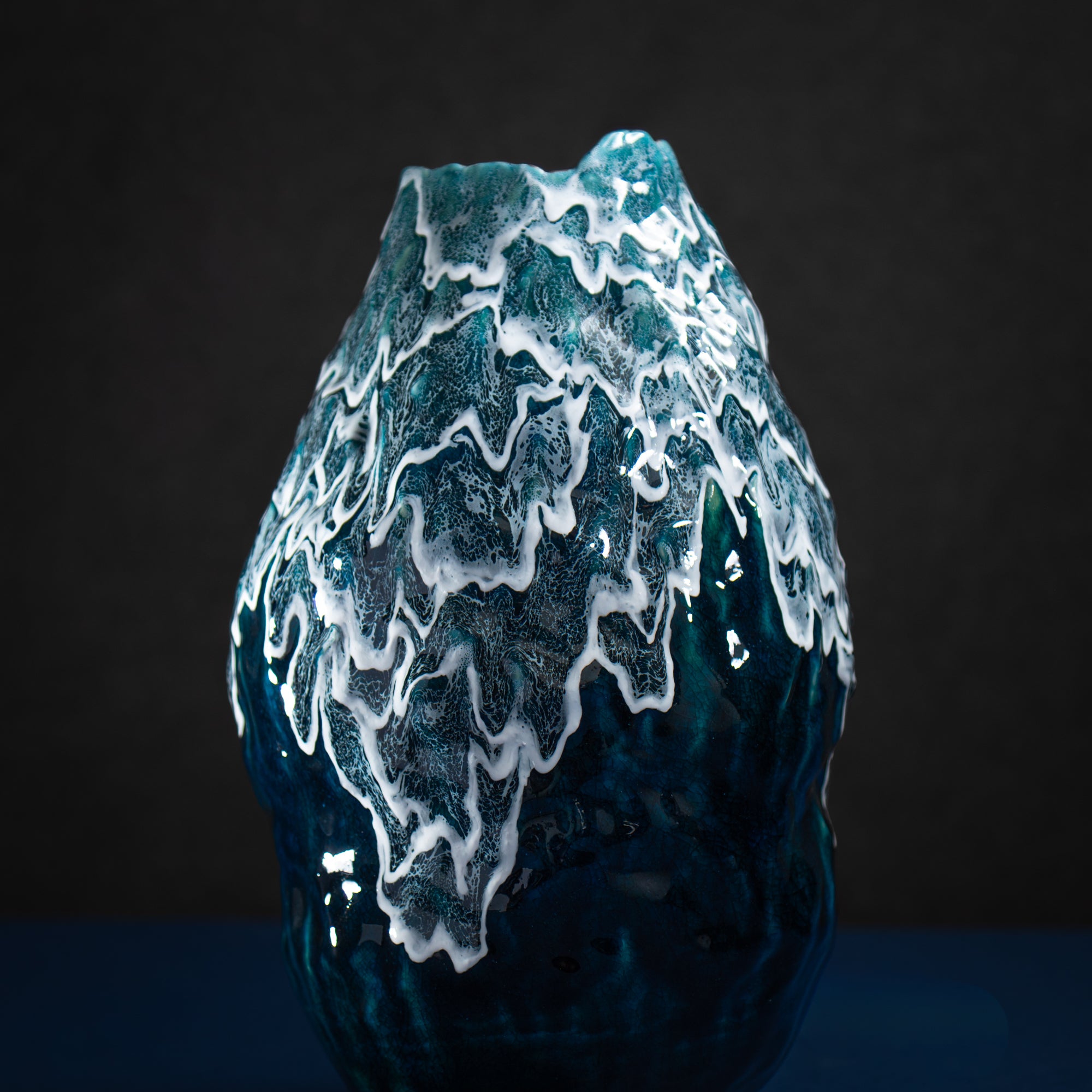 Sazameku Cascade Tall Japanese Flower Vase