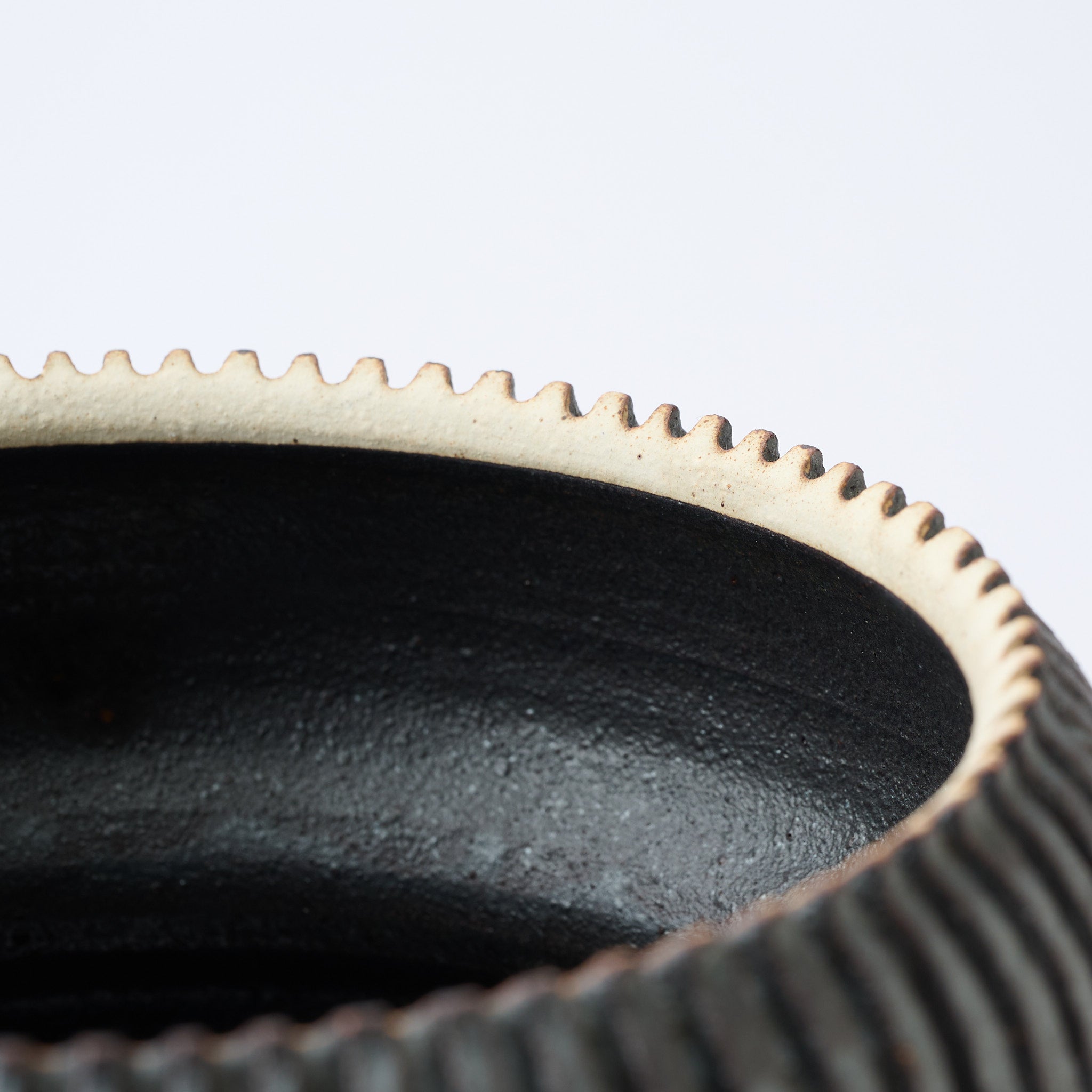 Äquator Weiß Einlegearbeit Schwarz Pflanztopf 5,9 Zoll