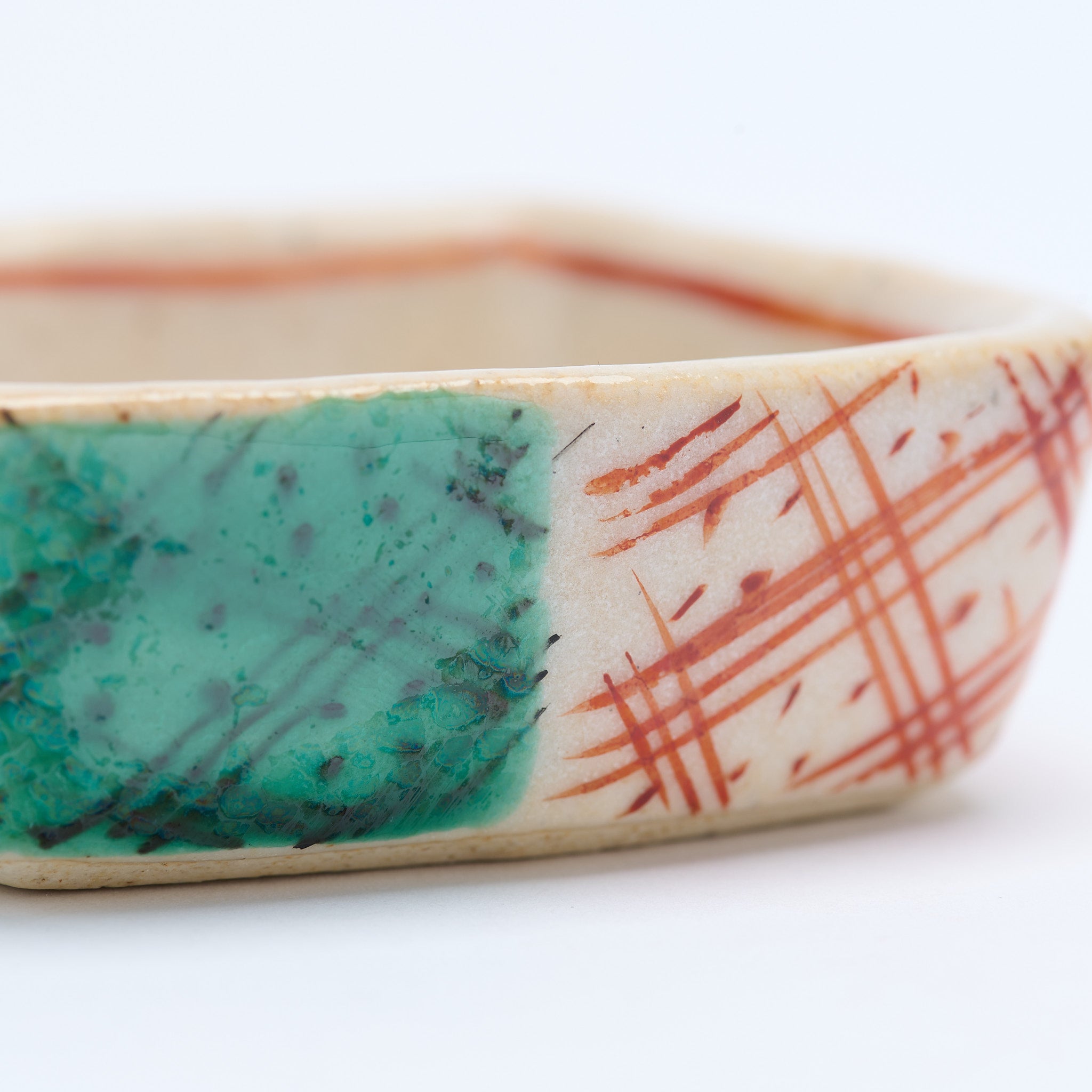 Akae Diamond Pattern Sauce Plate