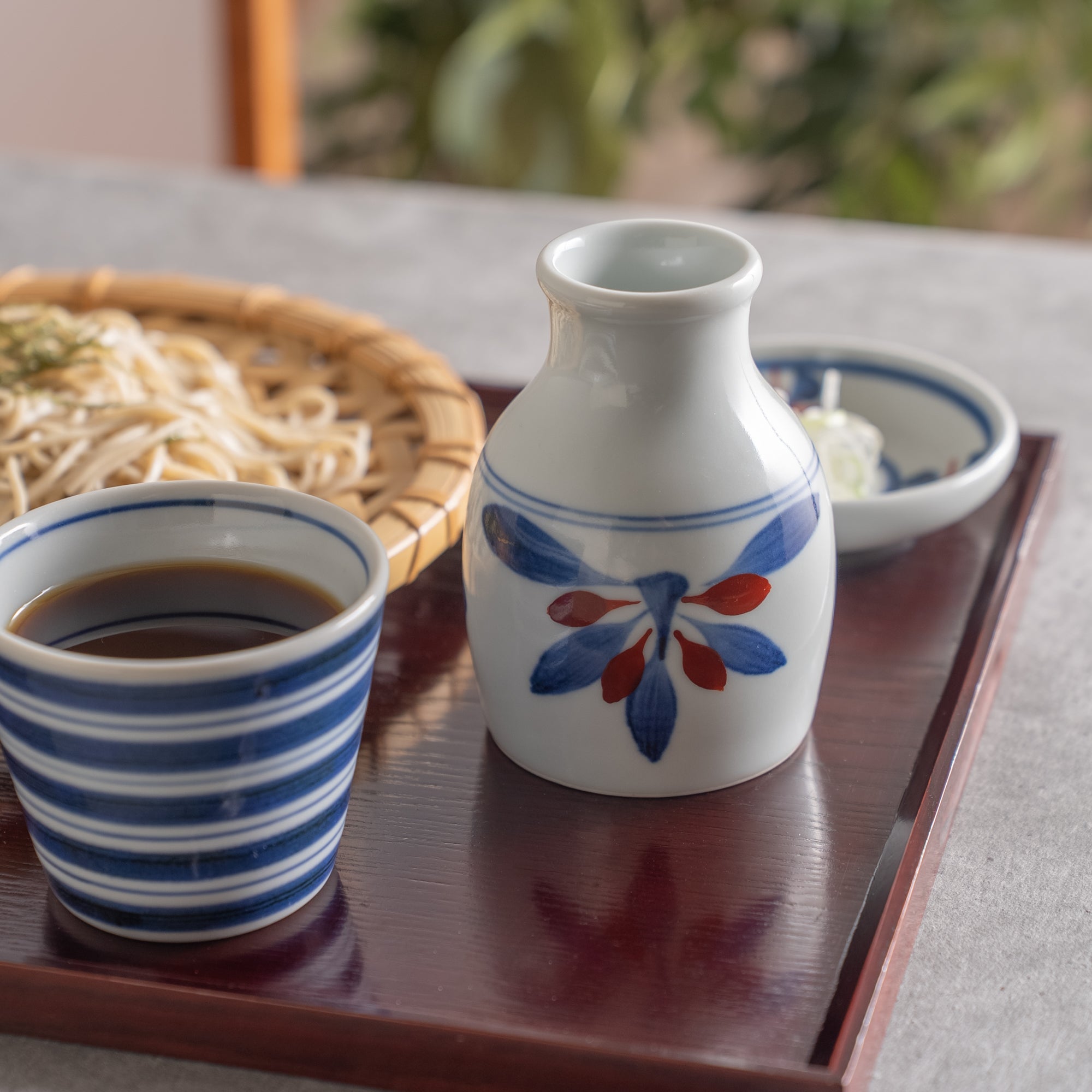 Traditional Patterned Sauce Bottle 7.8 fl oz