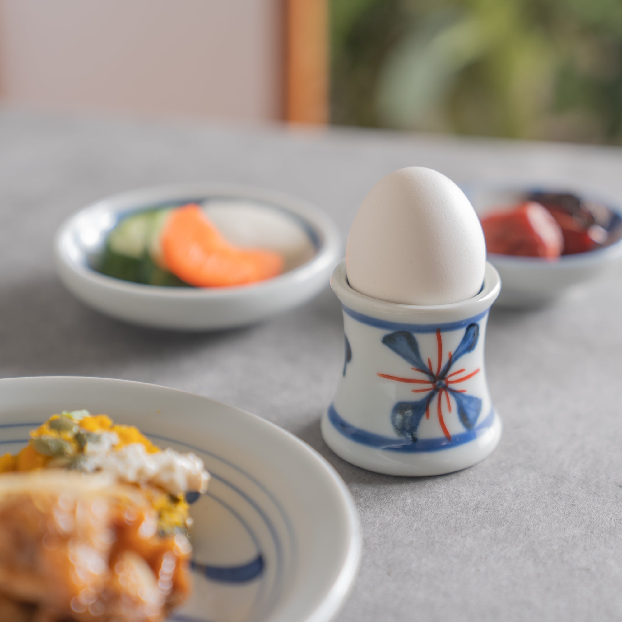 Four-Petaled Flower Egg Cup