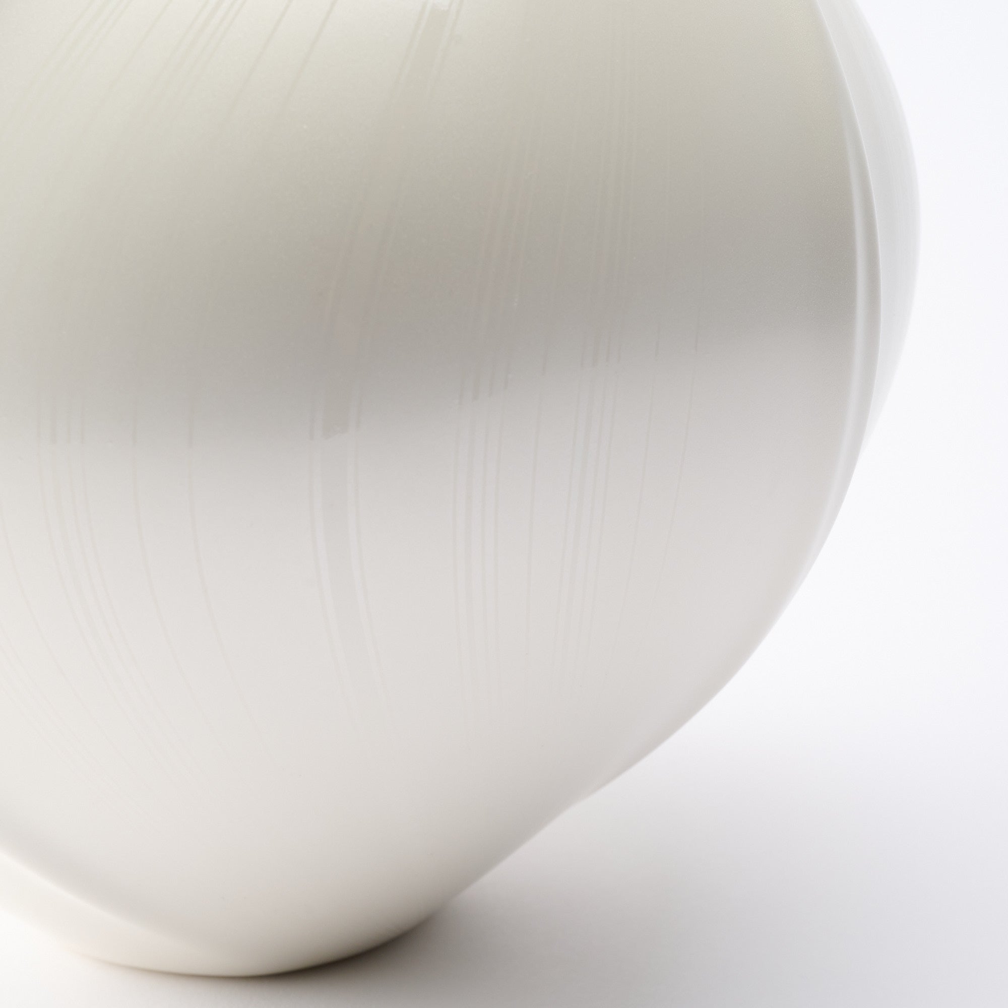 Shinju Kosai Round Vase