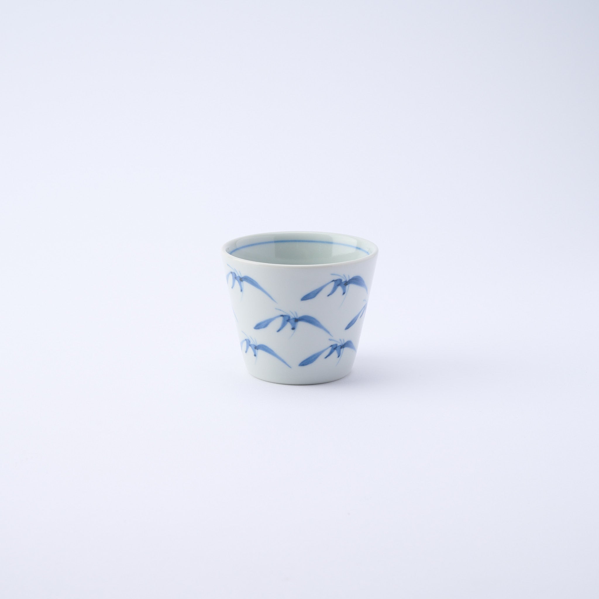Taza de soba choko con estampado tradicional