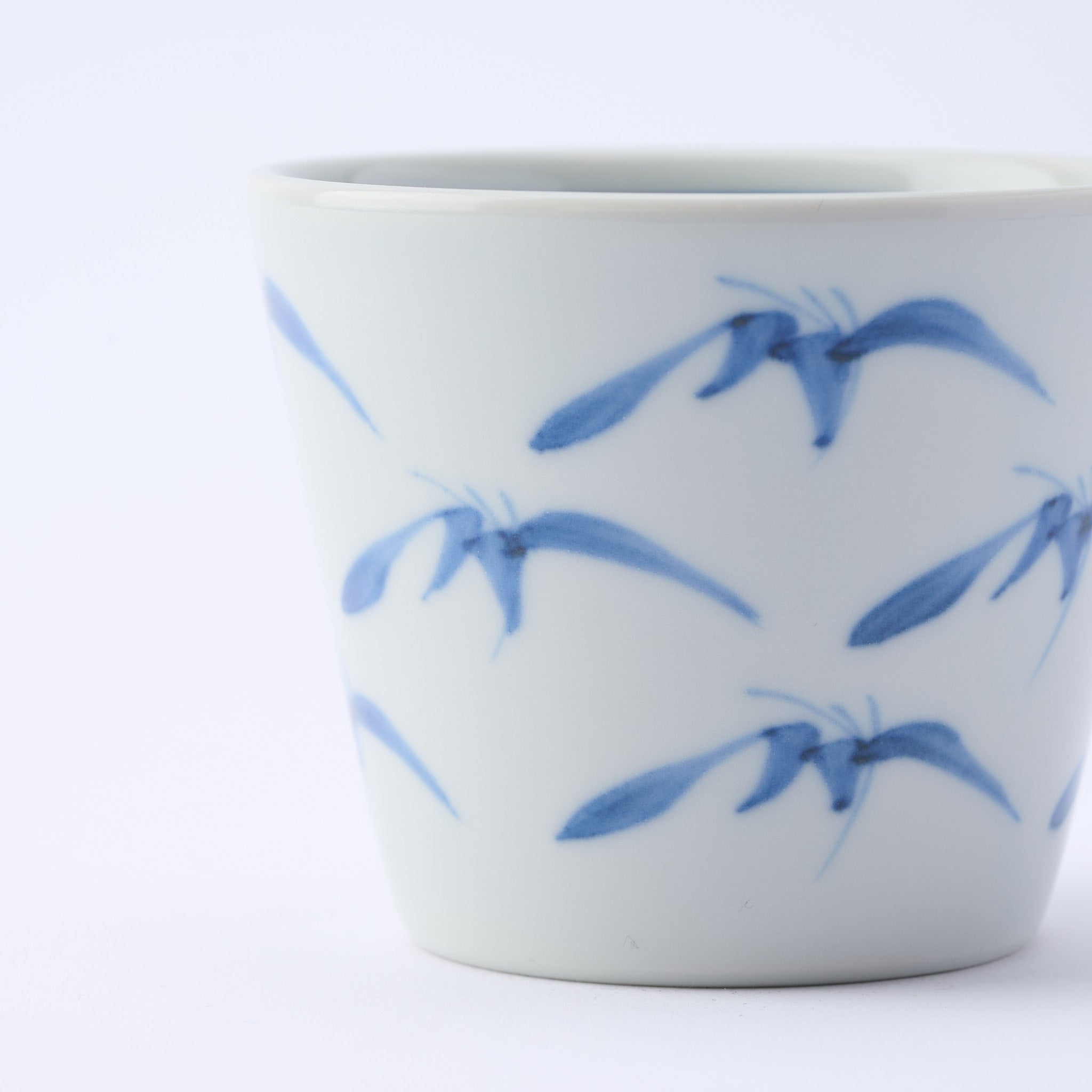 Taza de soba choko con estampado tradicional