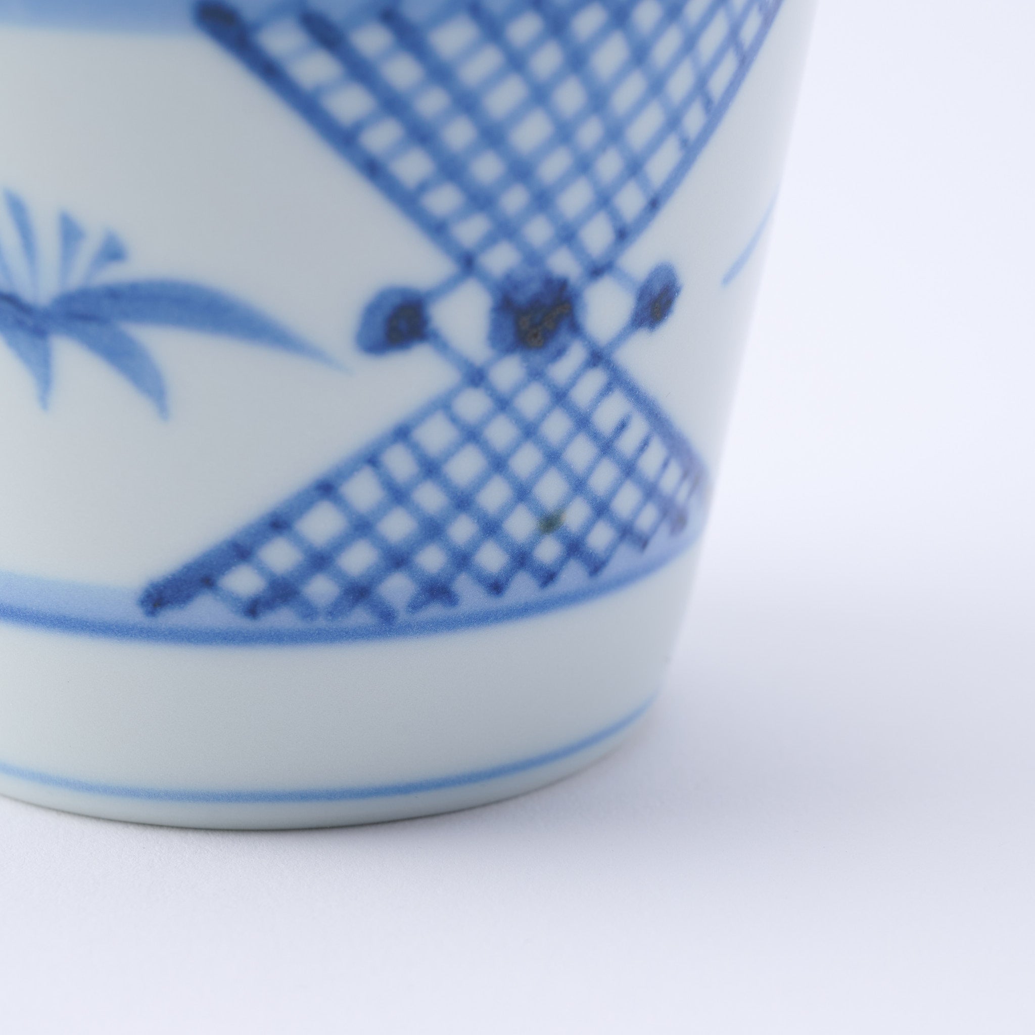 Taza de soba choko con estampado tradicional