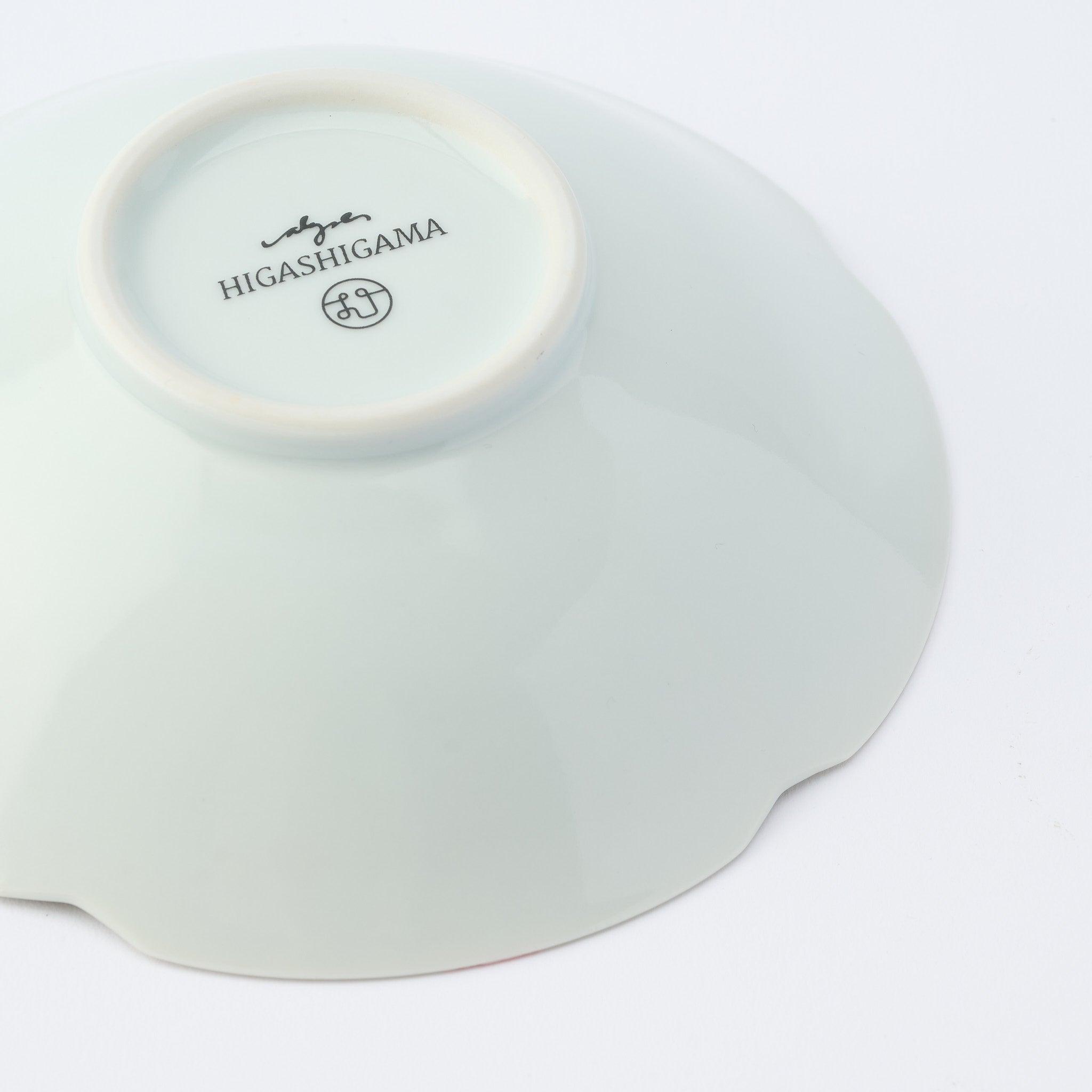 Blossoming Sakura Flower-Shaped Medium Bowl