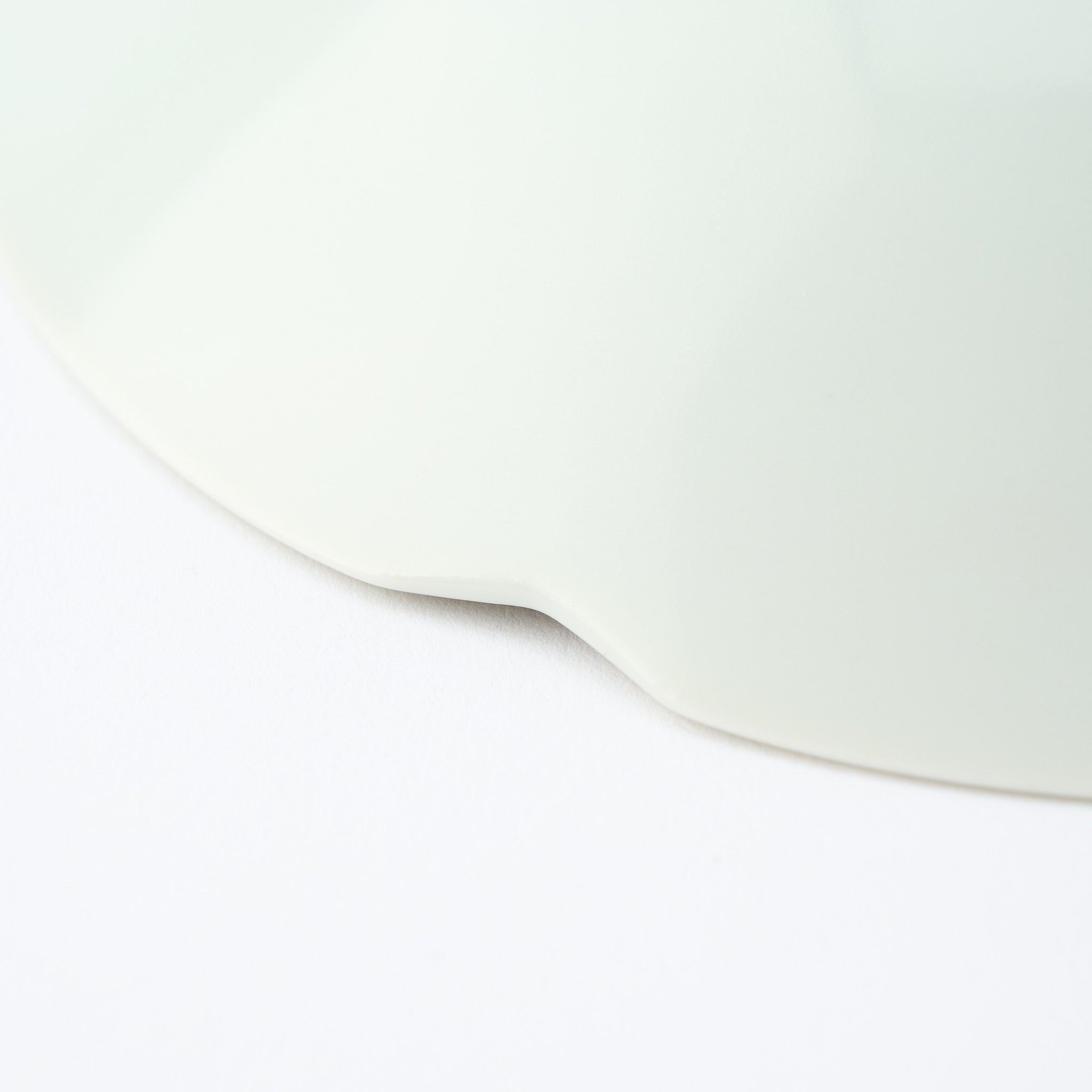 Blossoming Sakura Flower-Shaped Medium Bowl