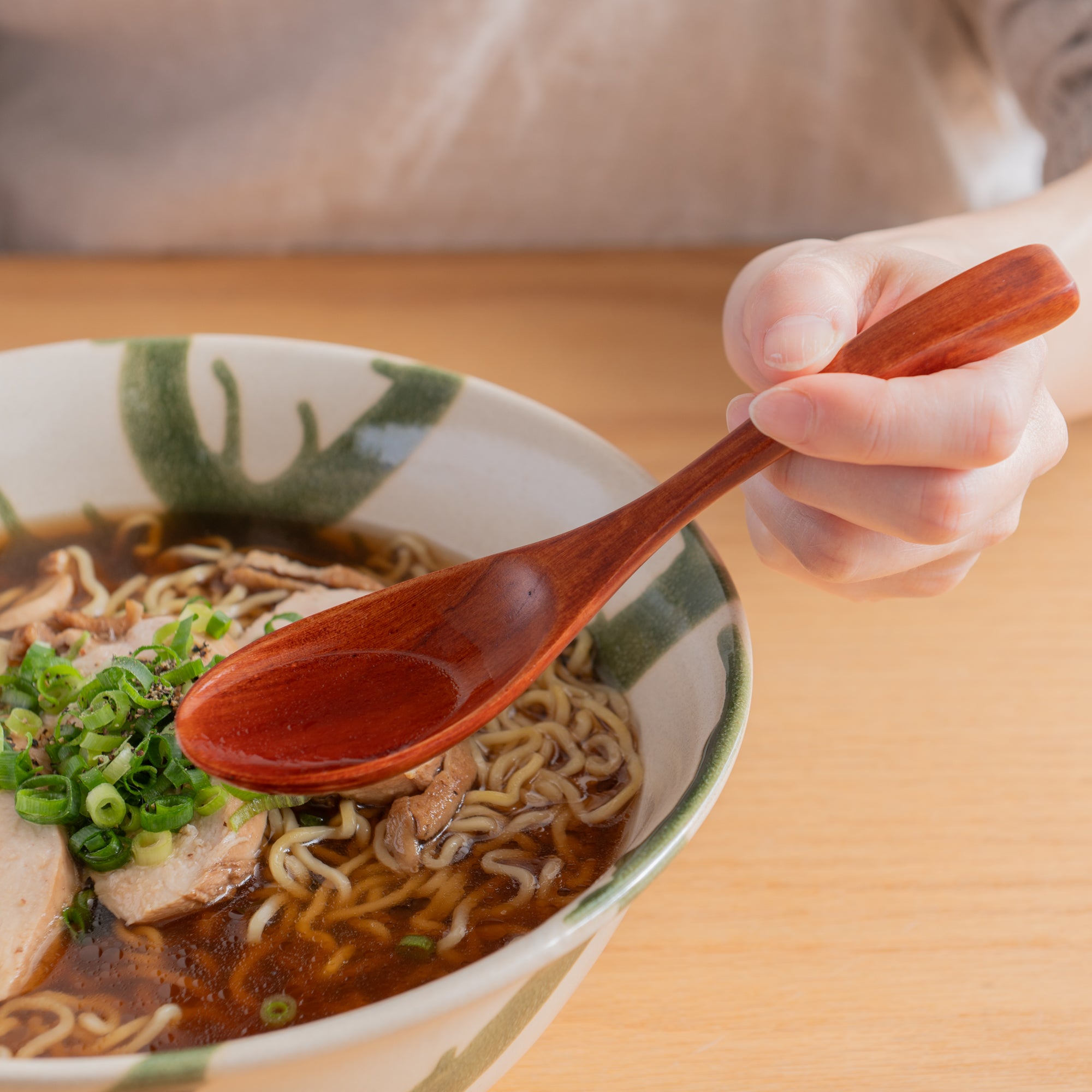 Cuchara de ramen Suri Urushi