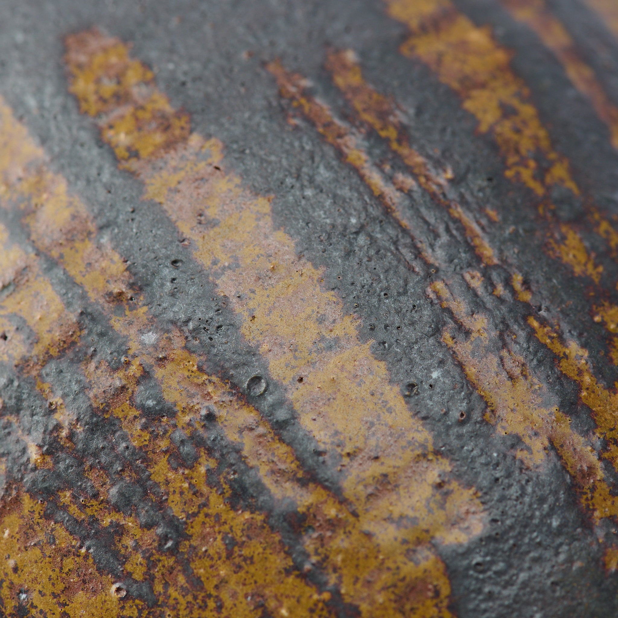 Chalaza Cracked Rim Brown Inlay on Black Plant Pot 3.7 In