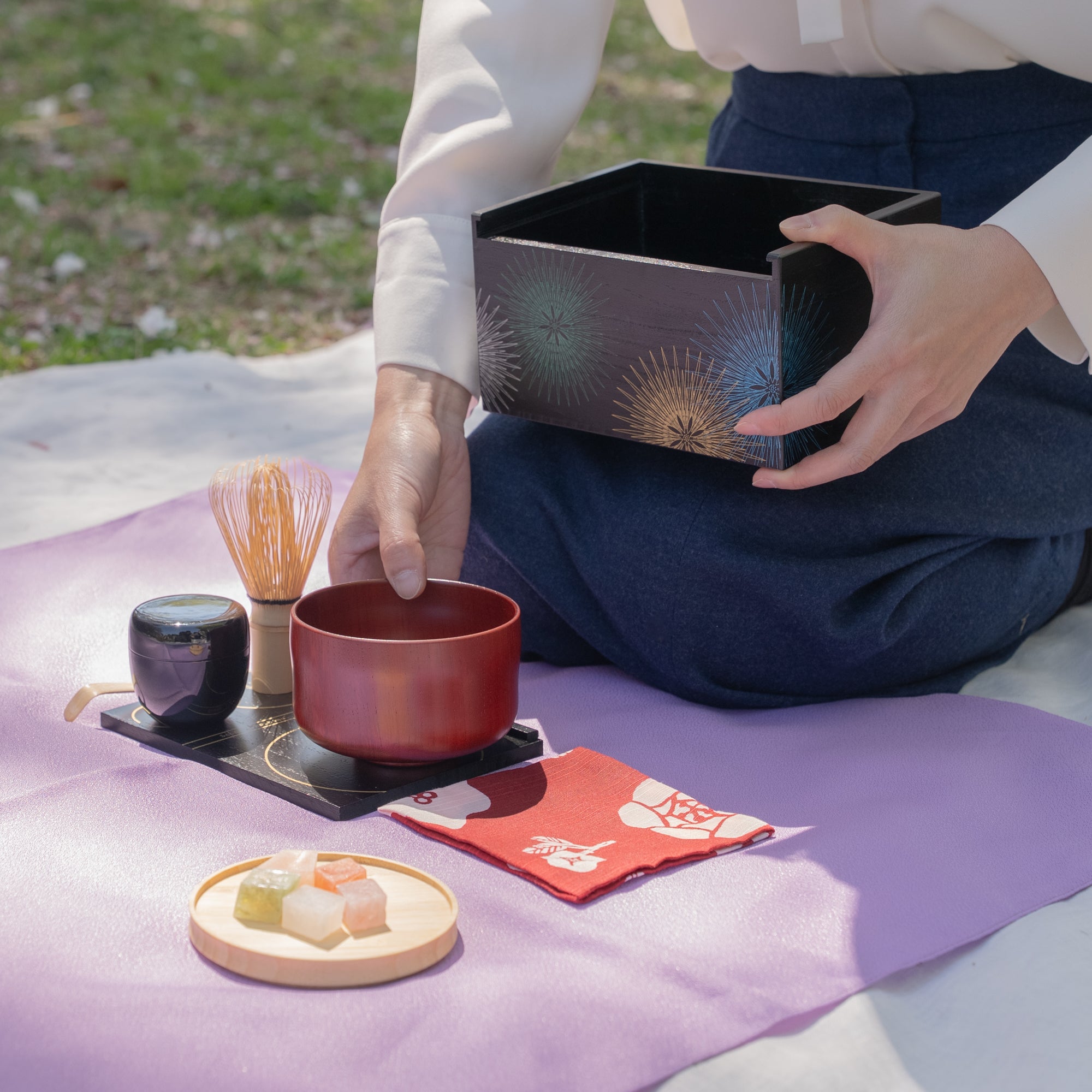 Yu-Chabako Black & Fireworks Matcha Tea Set