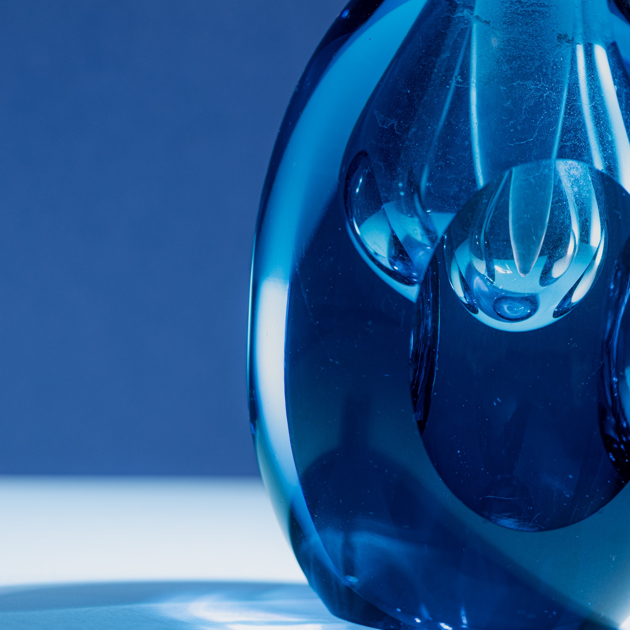 Erinnerungen an die Farben des Ozeans Blau Parfümflasche