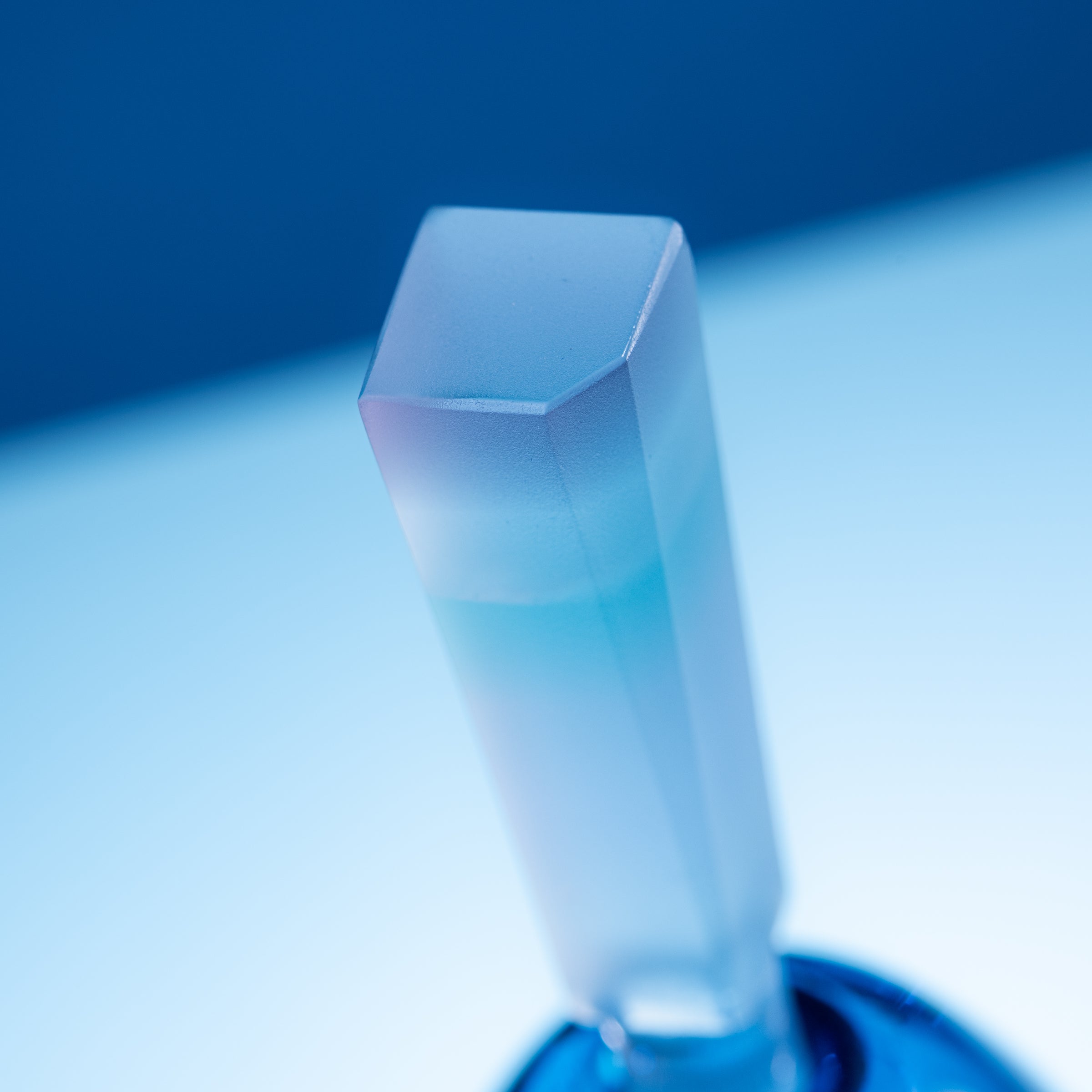 Erinnerungen an die Farben des Ozeans Blau Parfümflasche