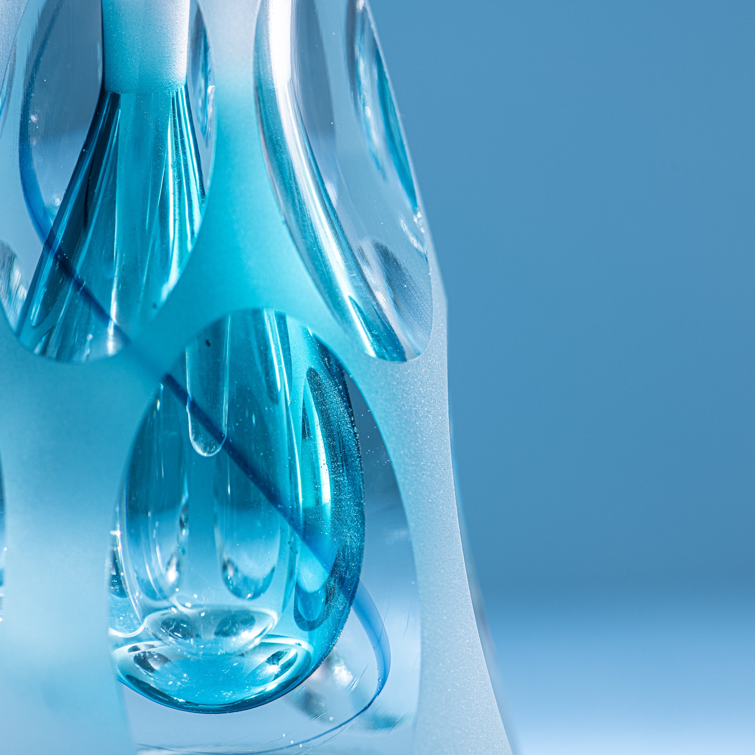 Erinnerungen an die Farben des Himmels Blau Parfümflasche