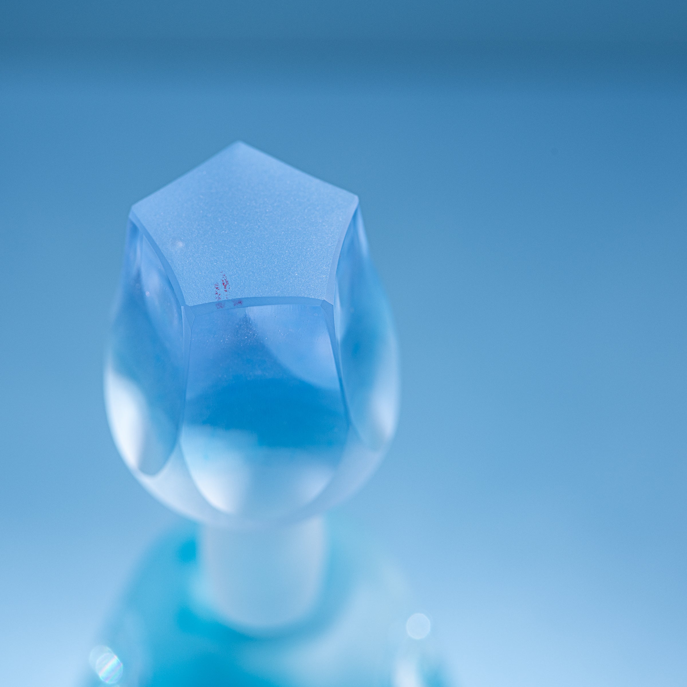 Erinnerungen an die Farben des Himmels Blau Parfümflasche