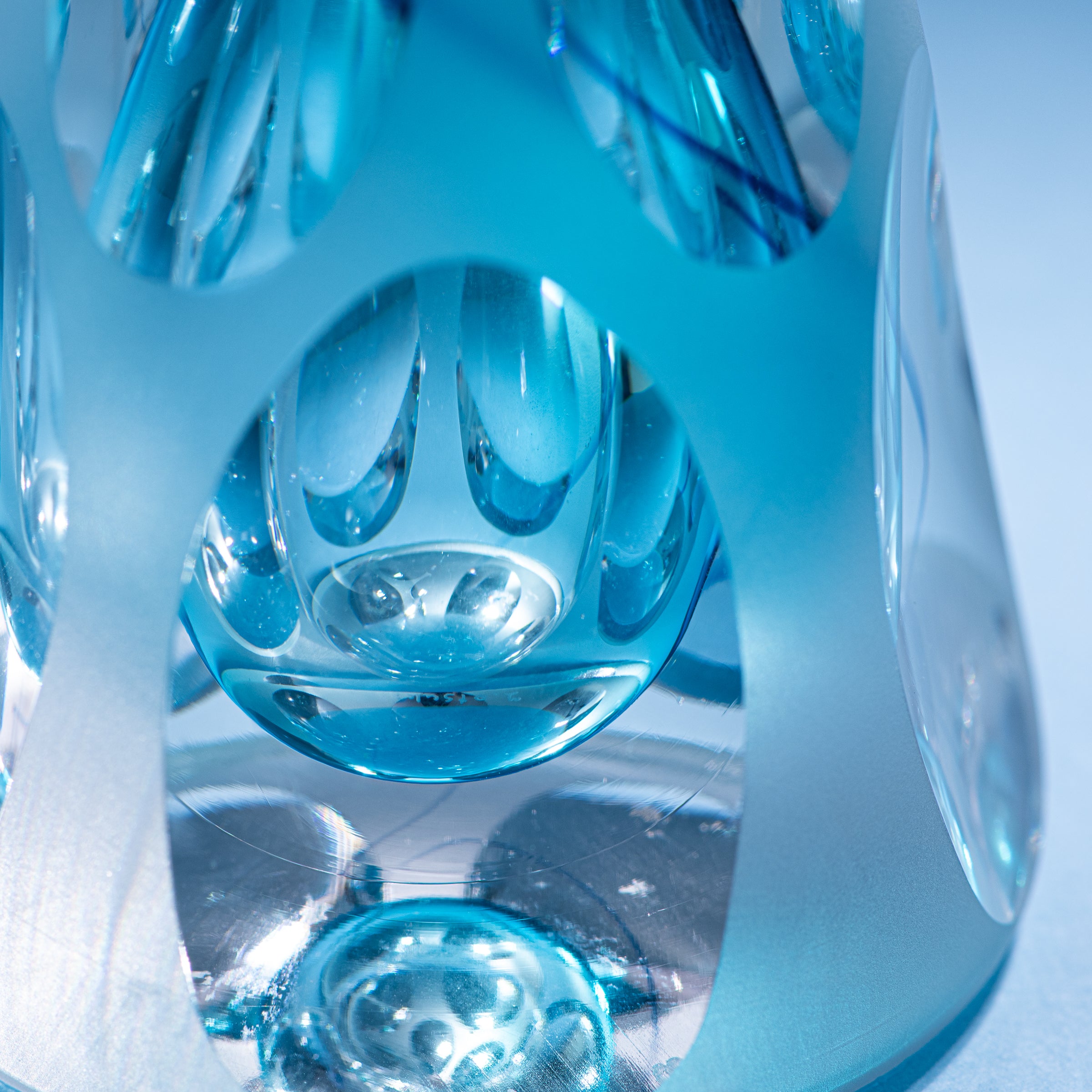 Erinnerungen an die Farben des Himmels Blau Parfümflasche